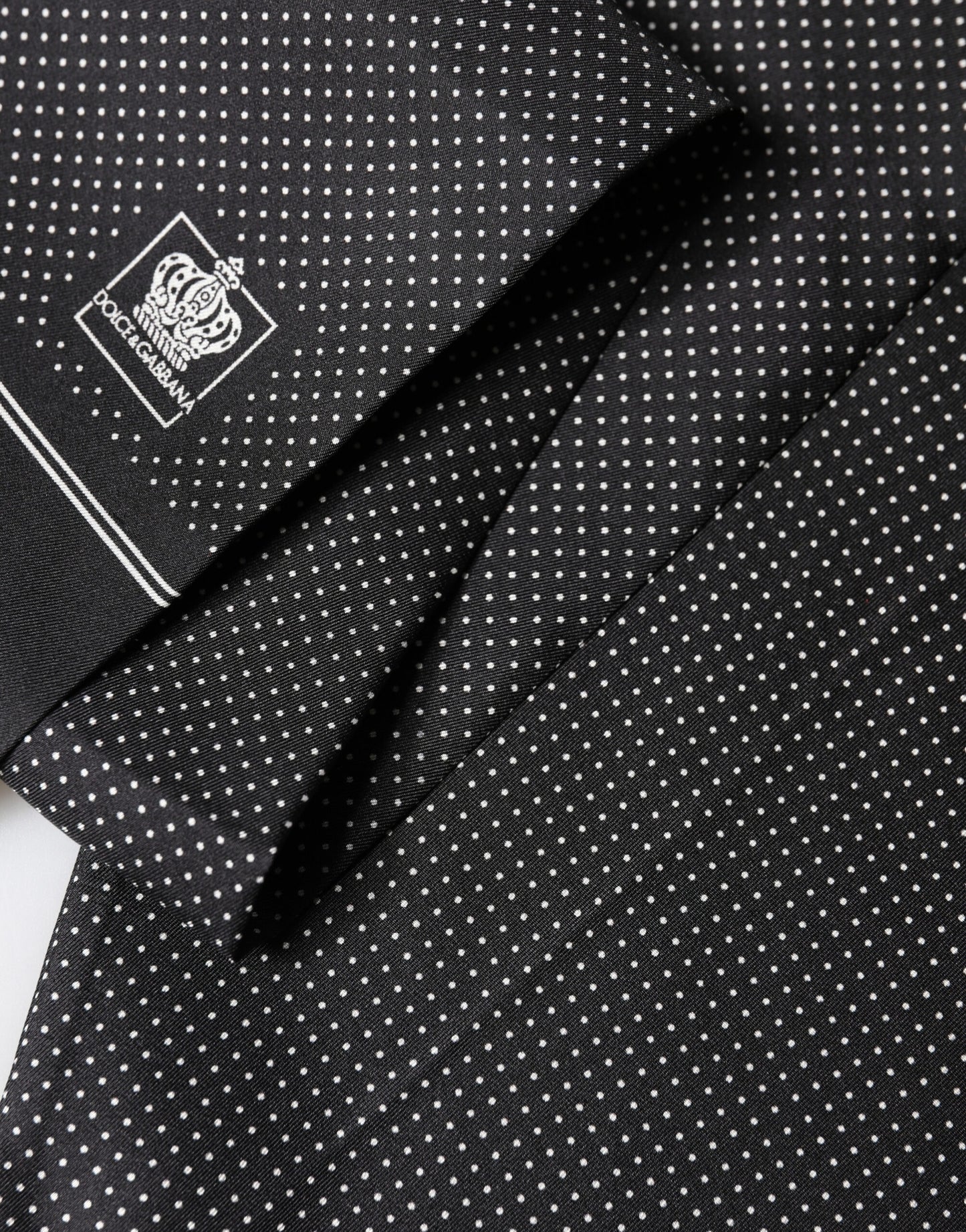Foulard Dolce & Gabbana en soie noire à pois, 140 cm x 16,5 cm