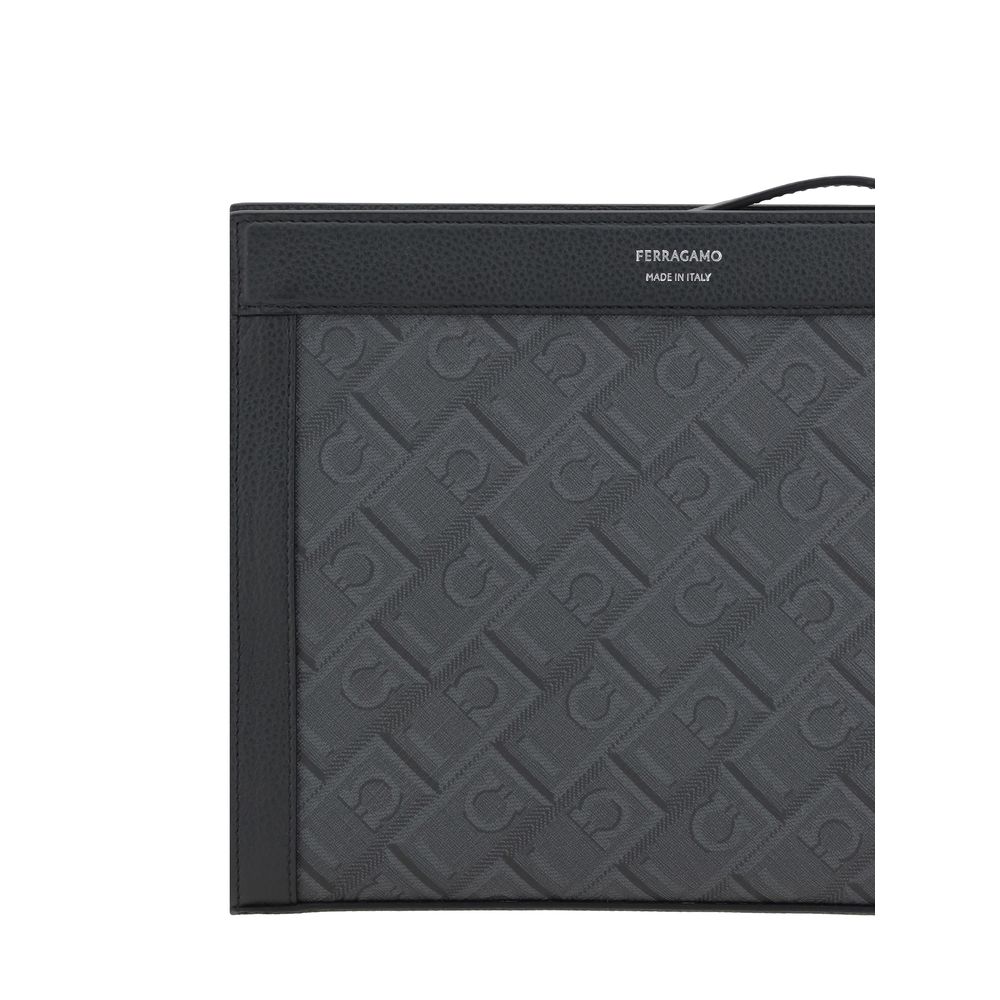 Pochette Ferragamo en polyéthylène noir