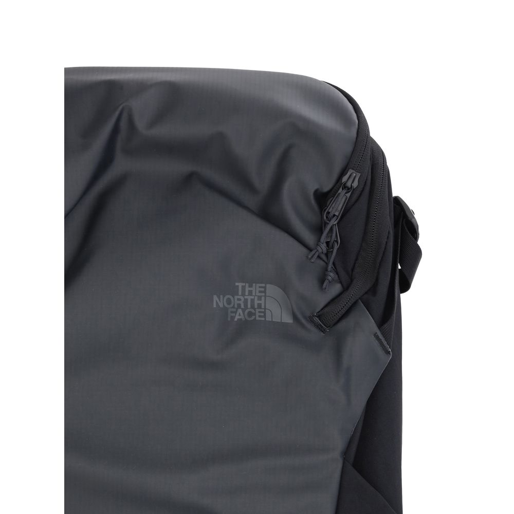 Le sac à dos The North Face noir en polyester recyclé