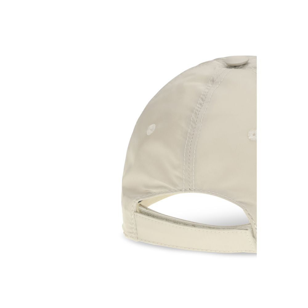 Casquette en nylon beige Fendi
