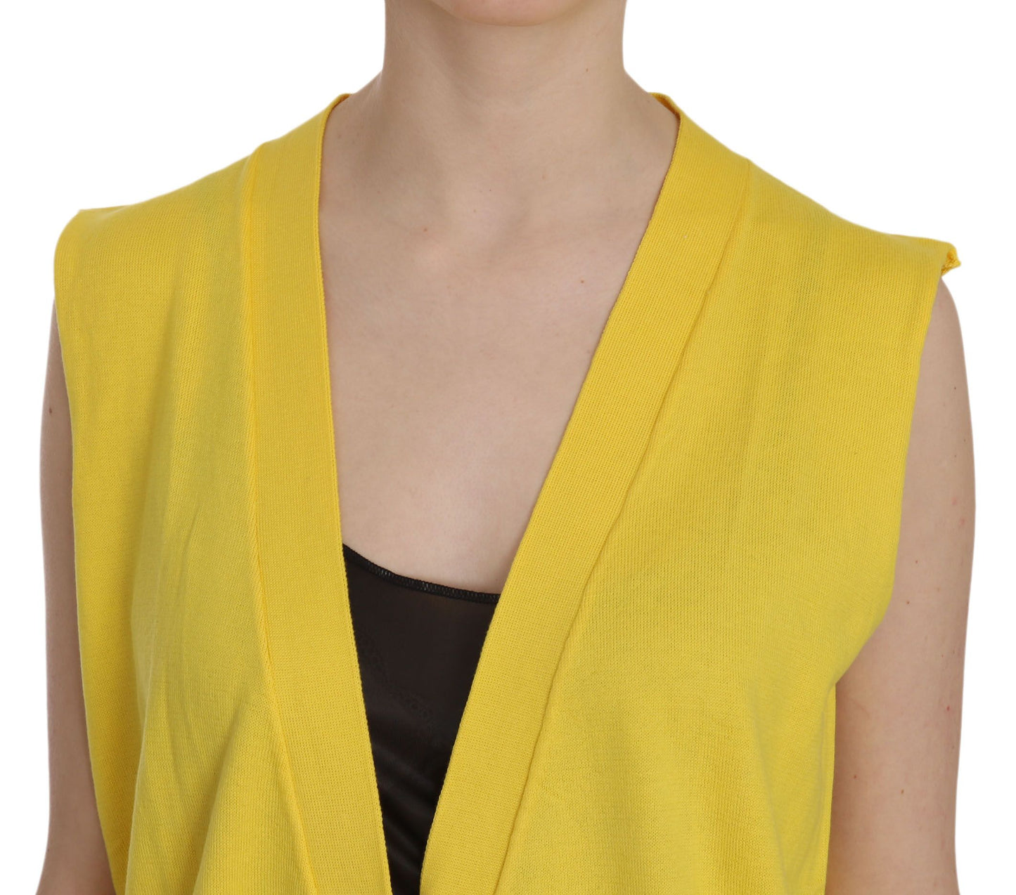 Gilet cardigan sans manches en 100% coton jaune de PINK MEMORIES