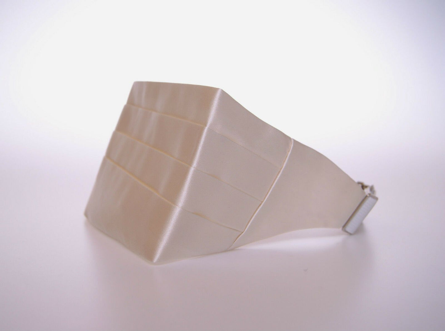 Dolce & Gabbana Witte Taille Smoking Riem Cummerbund