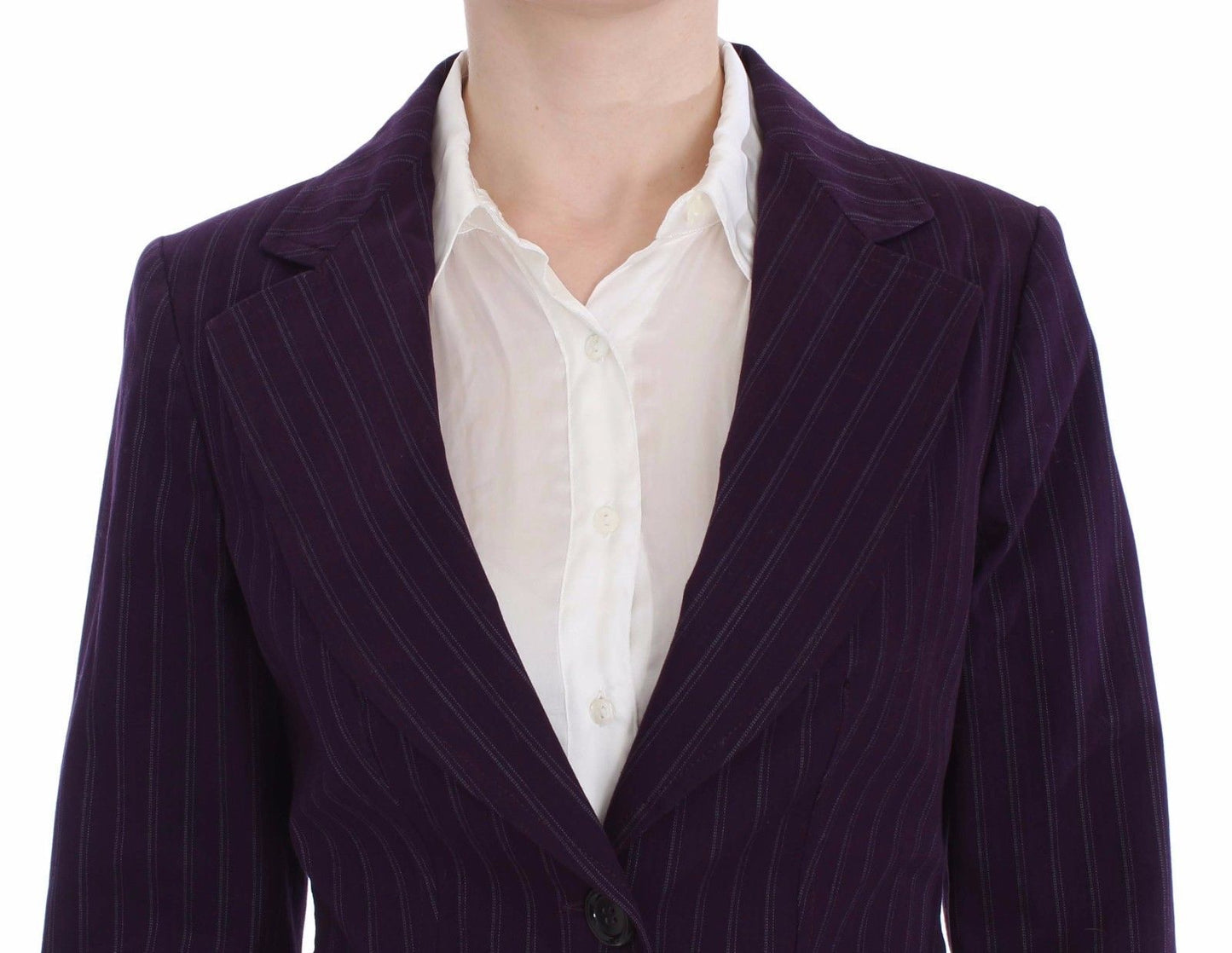 Ensemble tailleur-pantalon BENCIVENGA, veste et pantalon à rayures violettes, extensible.