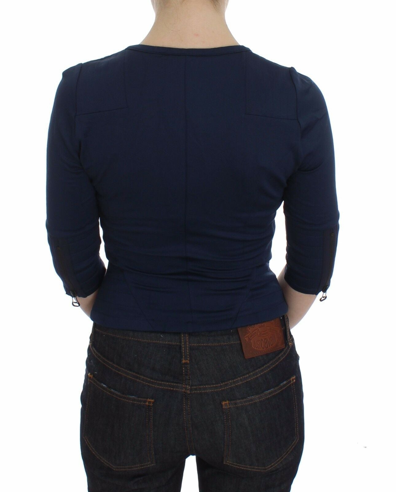Pull en coton bleu clair à fermeture éclair et col rond.