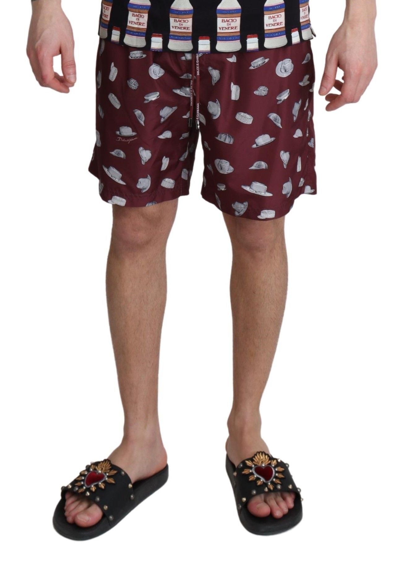 Shorts de bain et maillots de bain Dolce & Gabbana, imprimé chapeaux, couleur marron.