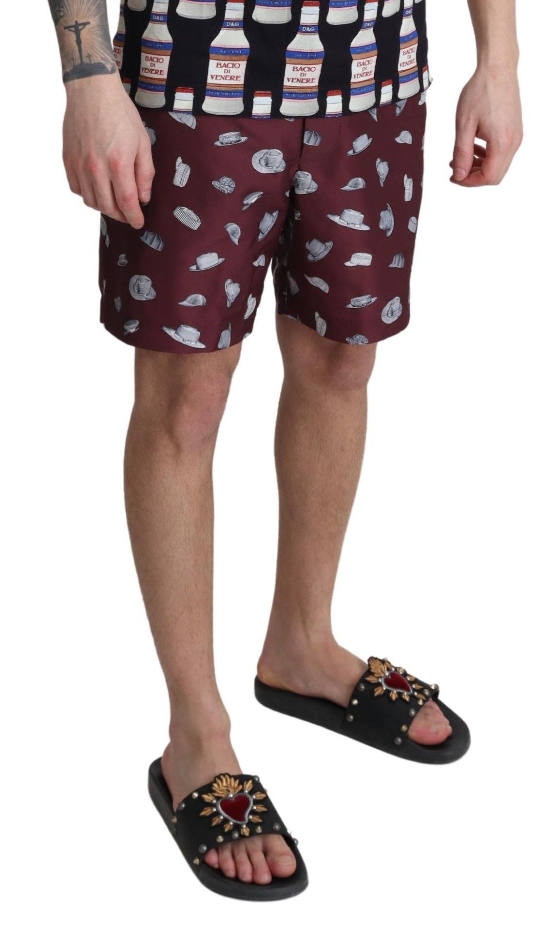 Shorts de bain et maillots de bain Dolce & Gabbana, imprimé chapeaux, couleur marron.