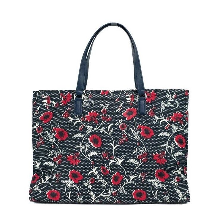 Tory Burch Medium Nylon Shoulder Tote Handtas met Retro Batik Print