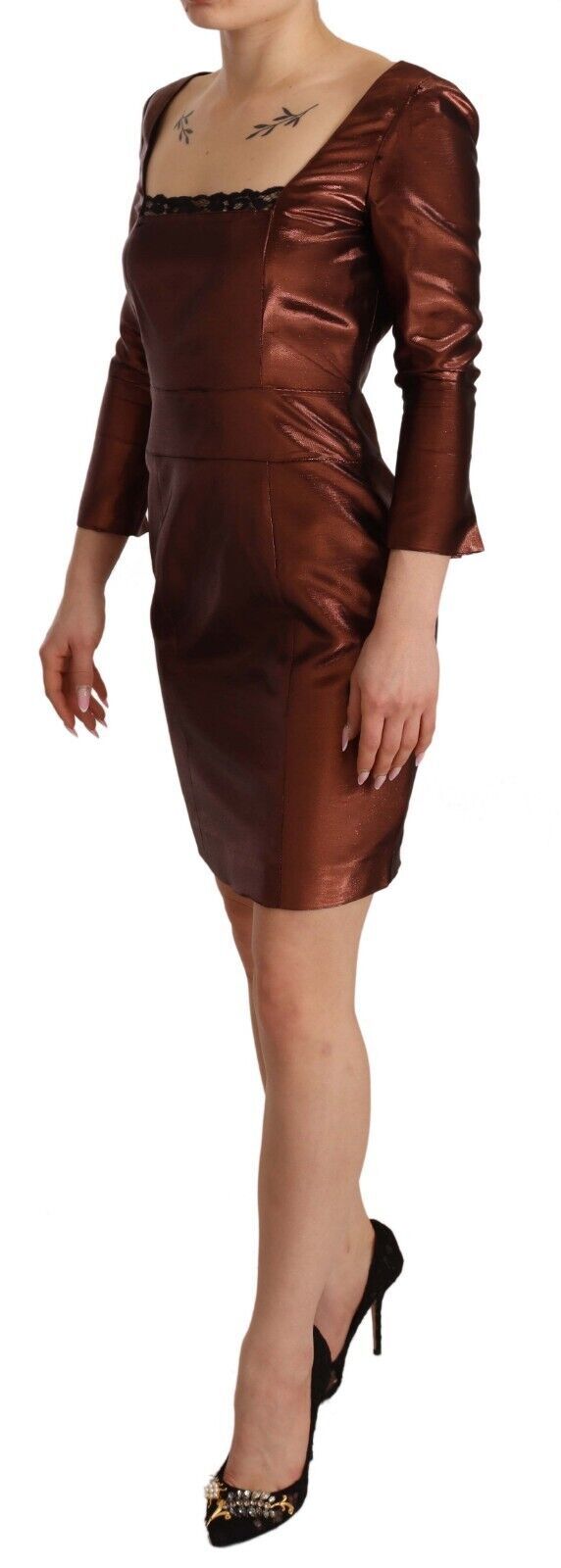 Robe fourreau GF Ferre, manches longues, col carré, couleur brun métallisé.