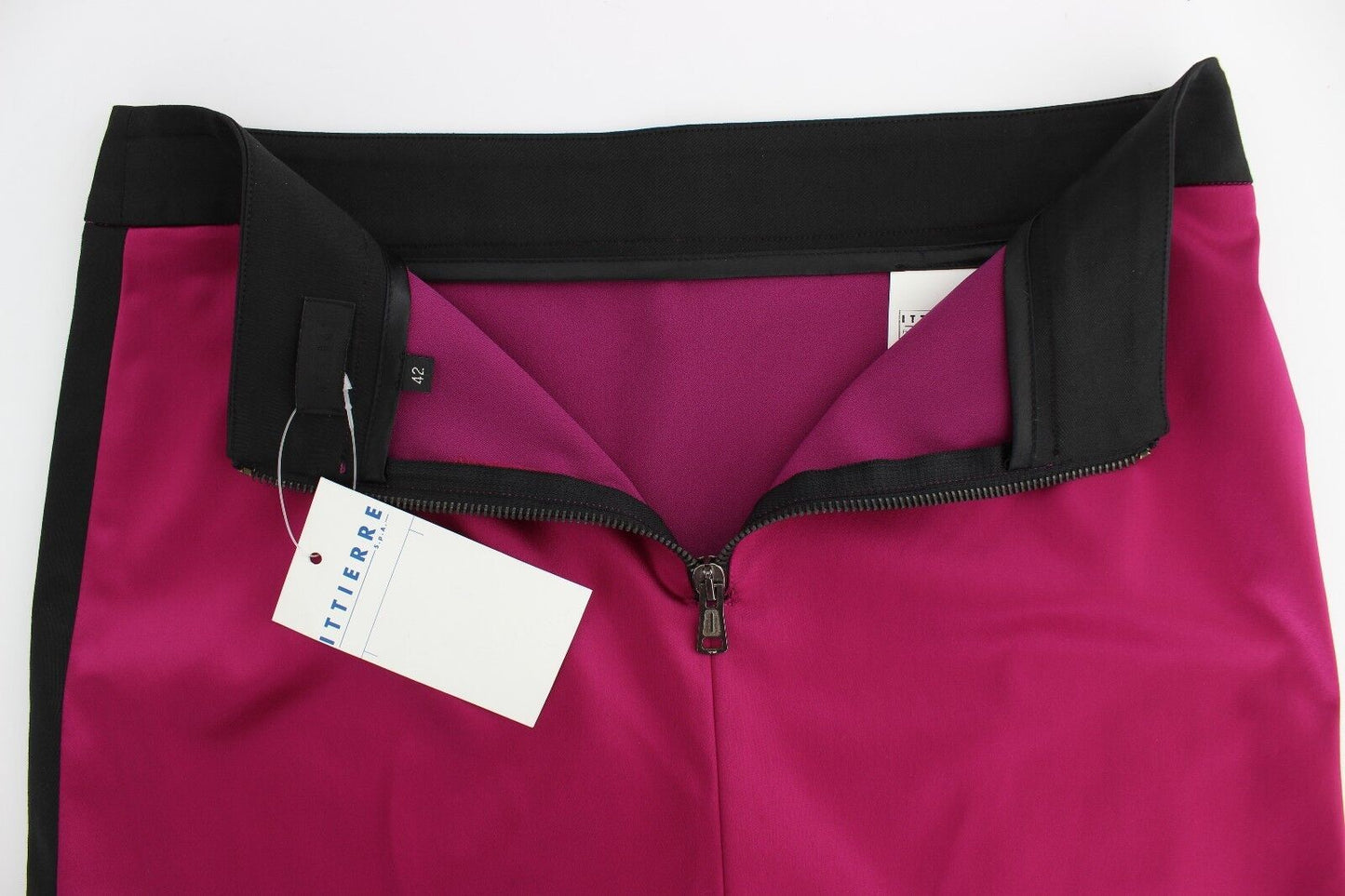 Dolce & Gabbana roze en zwarte, boven de knie lange, rekbare katoenen rok