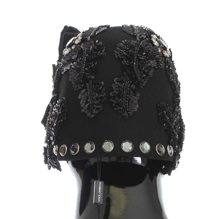 Dolce & Gabbana - Broche chapeau cerises en cristal noir et or