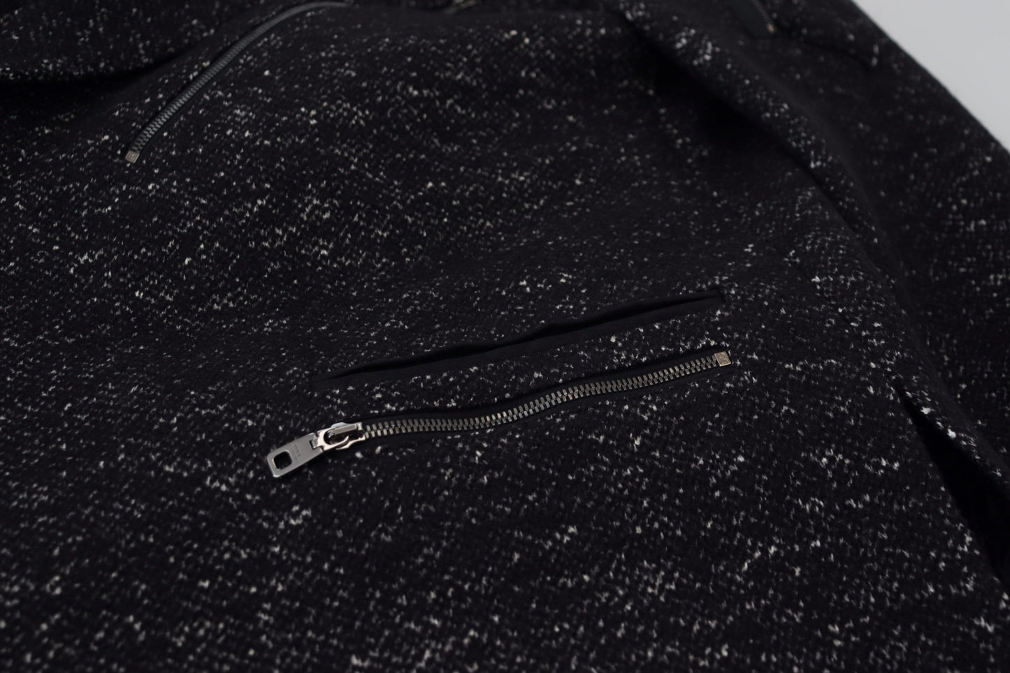 Manteau noir en laine à double boutonnage pour homme de Dolce & Gabbana
