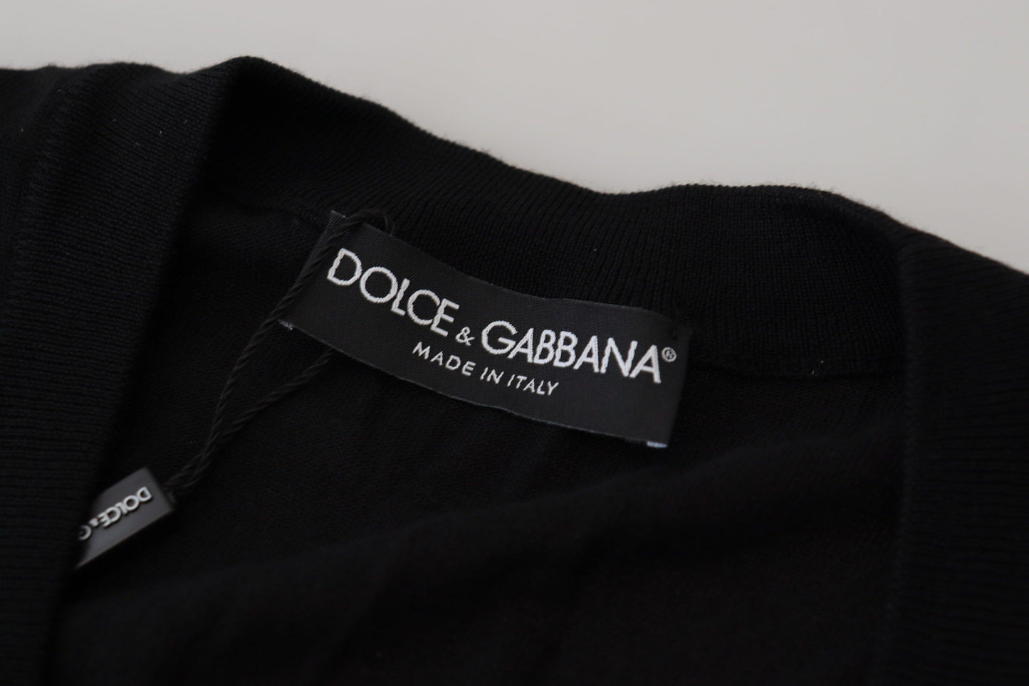 Cardigan en laine noire à boutons de Dolce & Gabbana