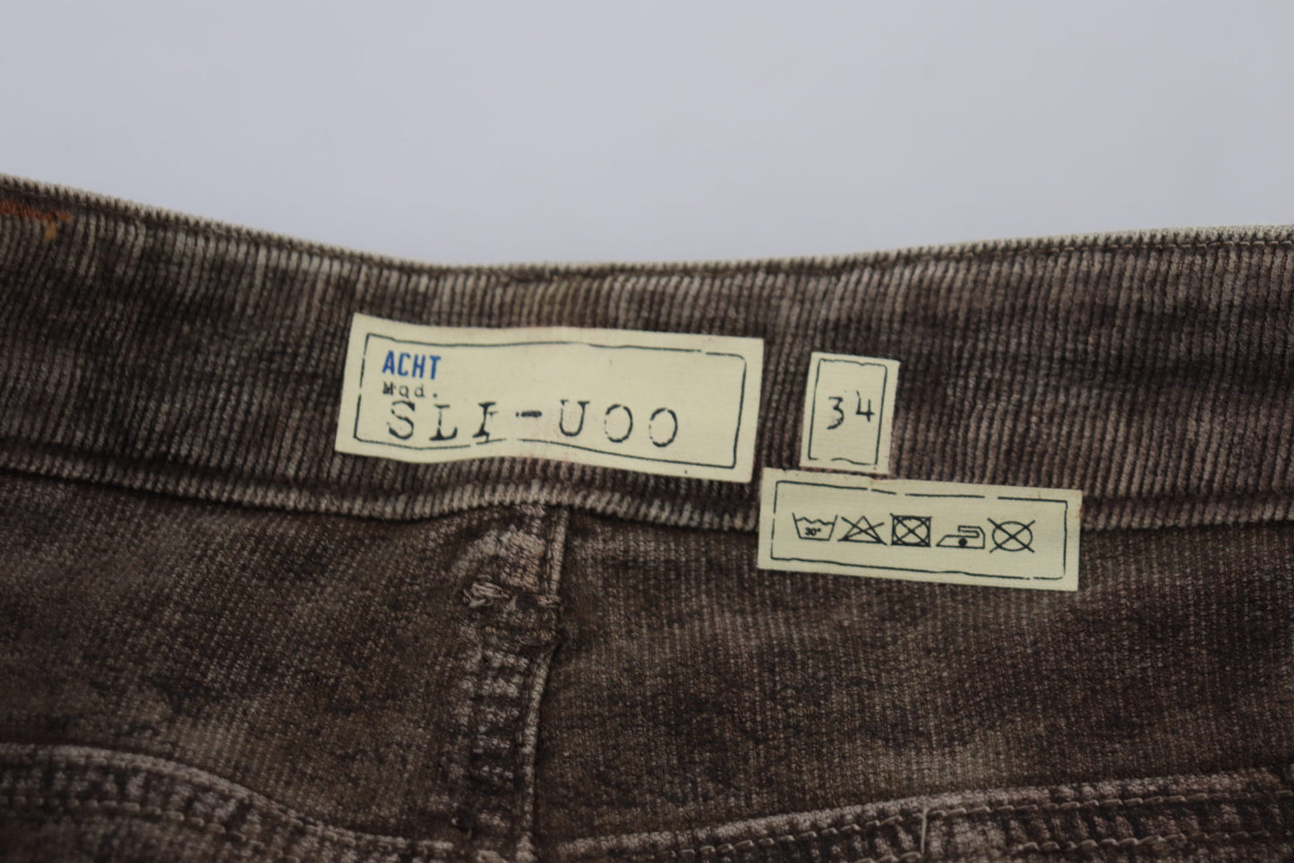 Jeans homme slim en sergé de coton délavé gris Acht