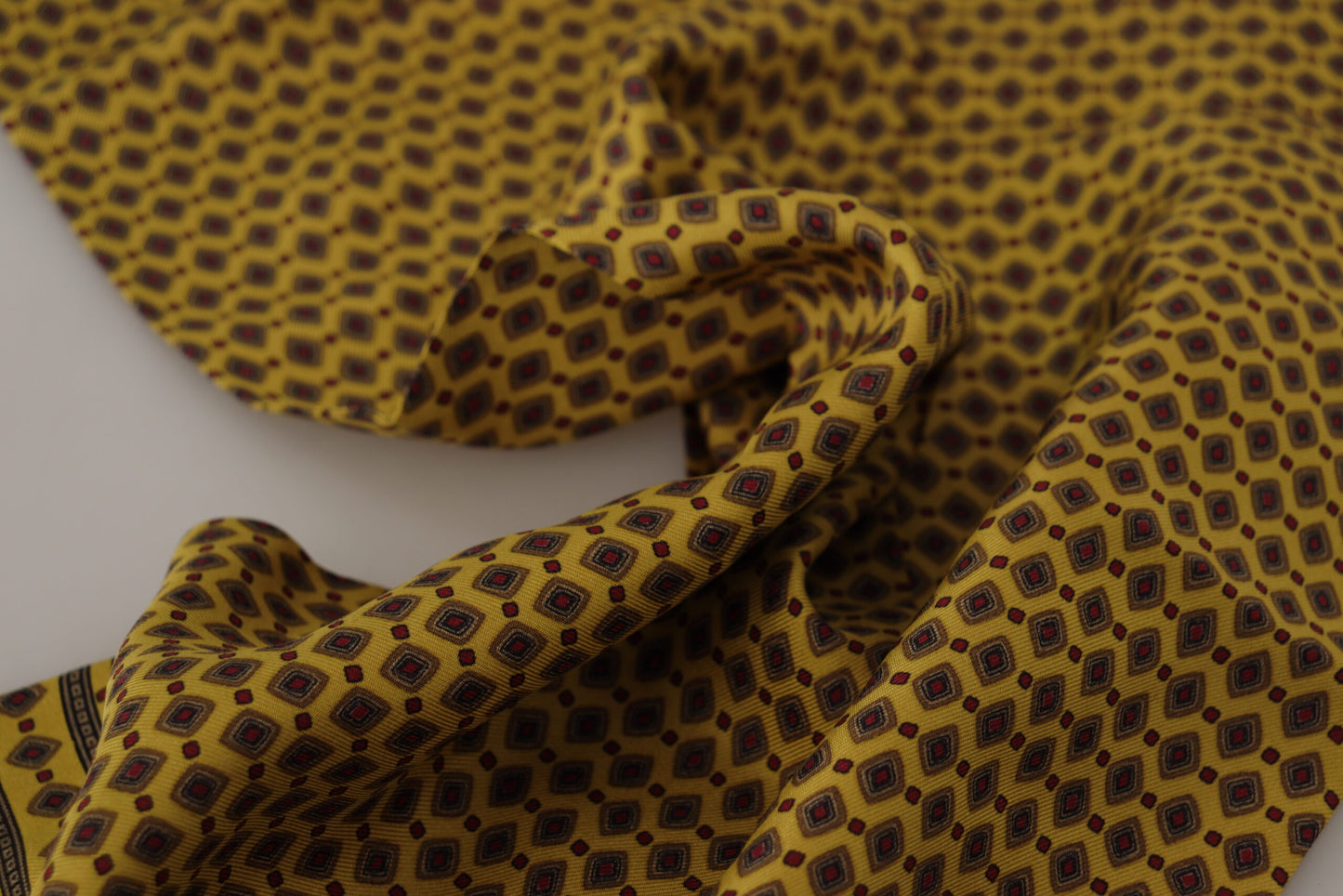 Foulard à franges en soie jaune à motifs Dolce & Gabbana