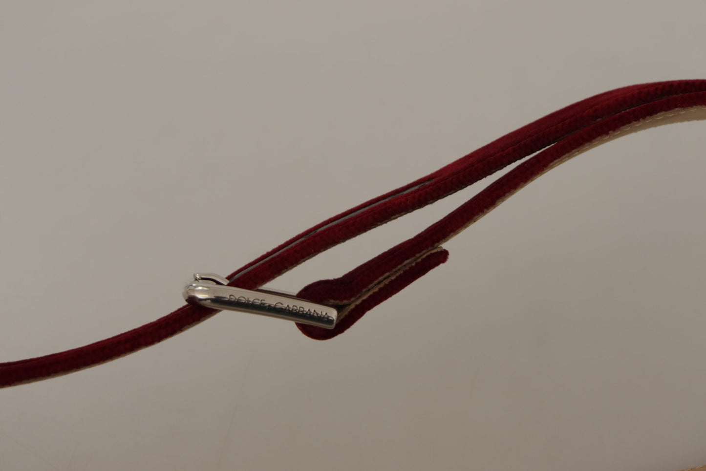 Dolce & Gabbana Red Velvet zilveren logo gegraveerde metalen gesp riem