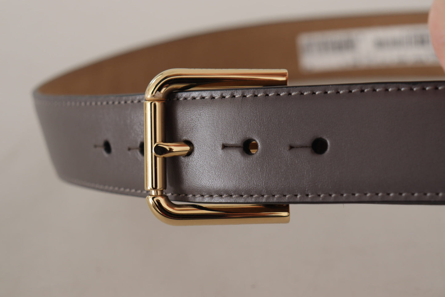 Dolce & Gabbana Grijze Kalfsleren Riem met Gouden Metalen Logo Gesp