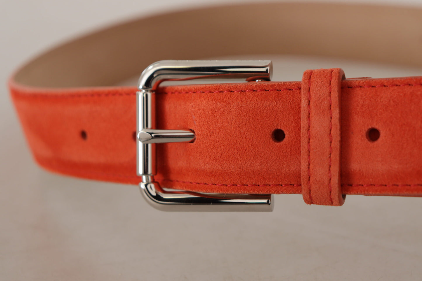 Dolce & Gabbana oranje suède leren riem met zilveren logo en metalen gesp