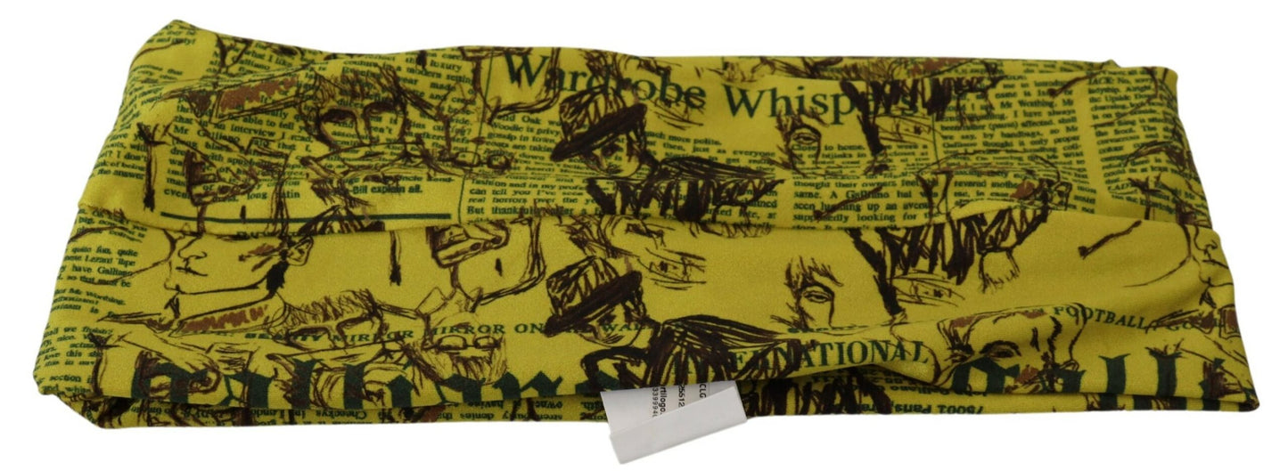 Gele blus met krantenprint van John Galliano, cropped model.