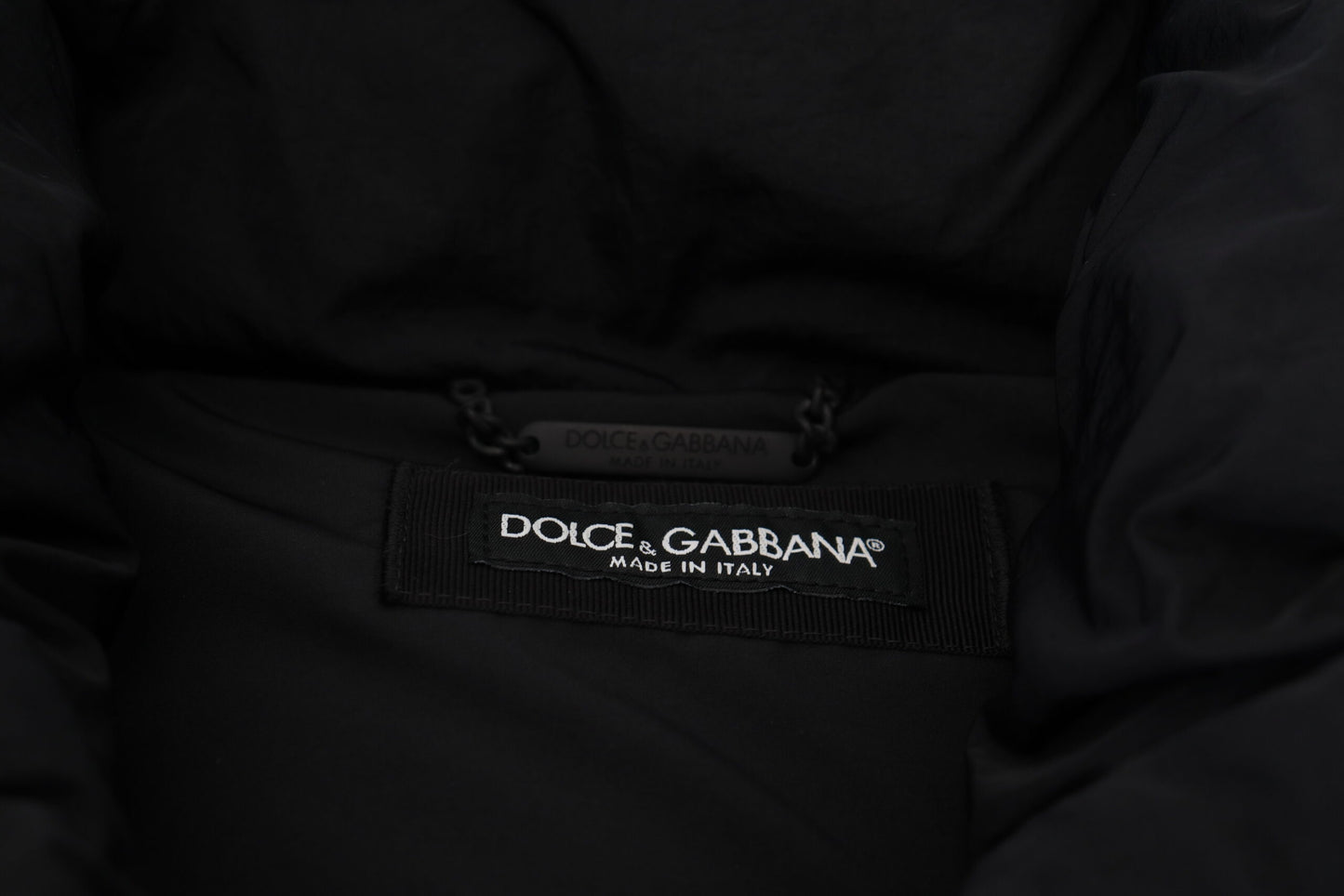 Dolce & Gabbana - Veste noire sans manches DG avec ornements métalliques