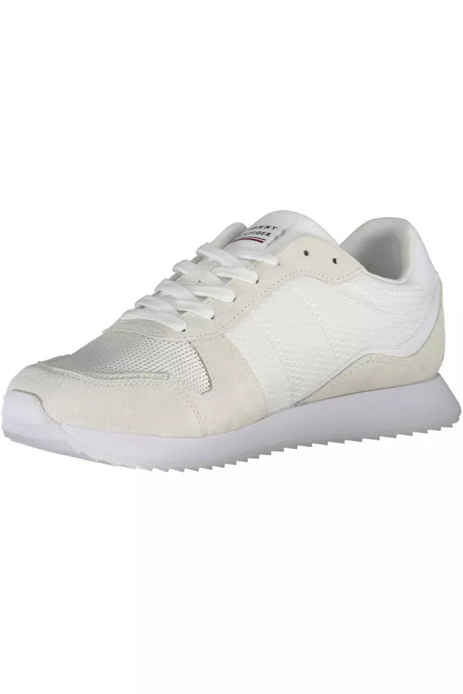 Sneakers blanches éco-responsables Tommy Hilfiger avec logo.