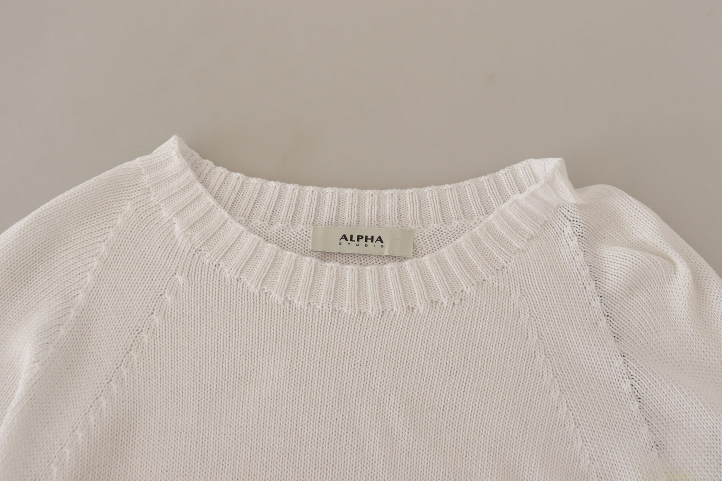 Pull en tricot blanc à manches longues et col rond Alpha Studio