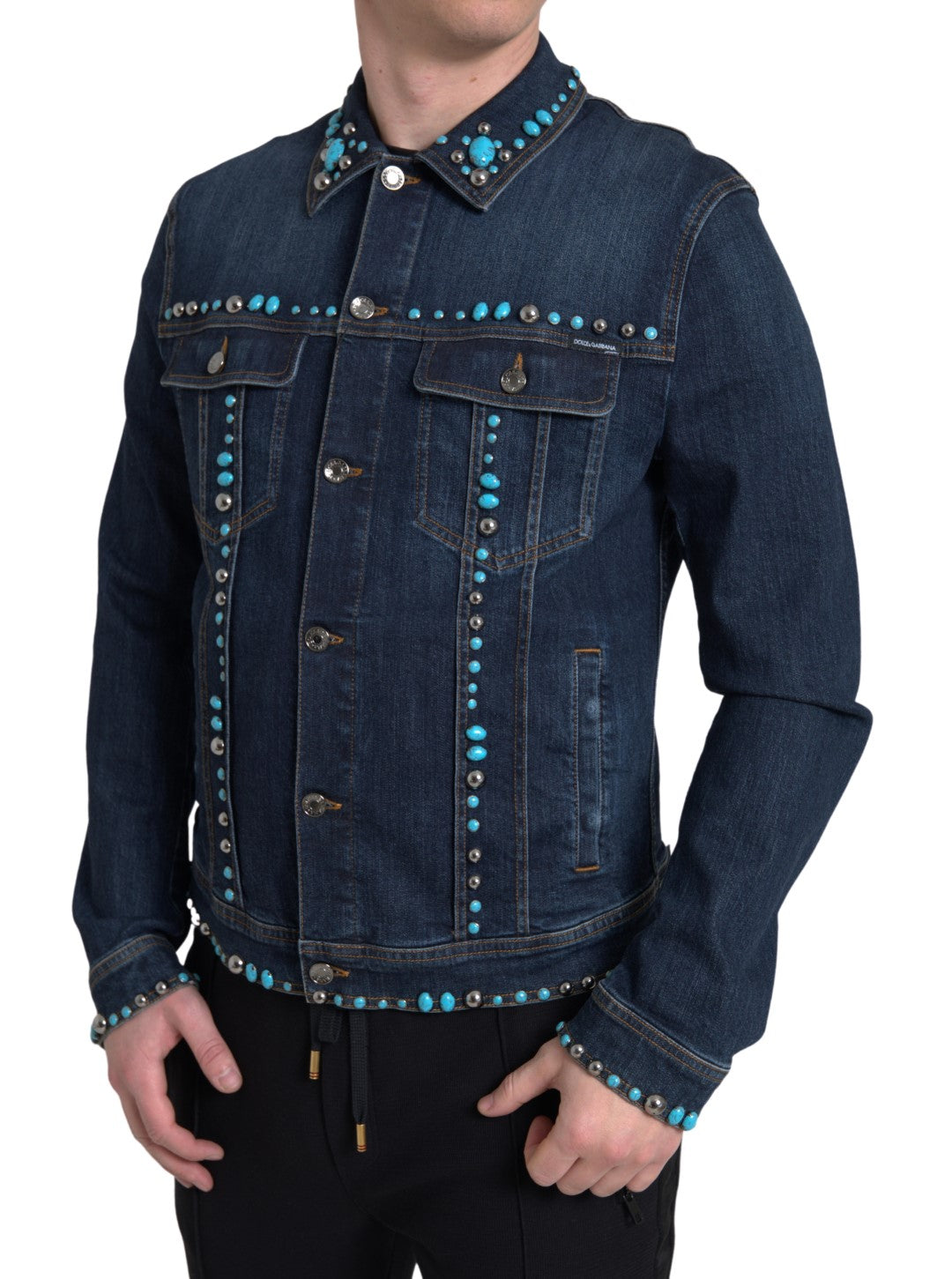 Dolce & Gabbana, veste en jean bleu, ornements turquoise et pierres cloutées.