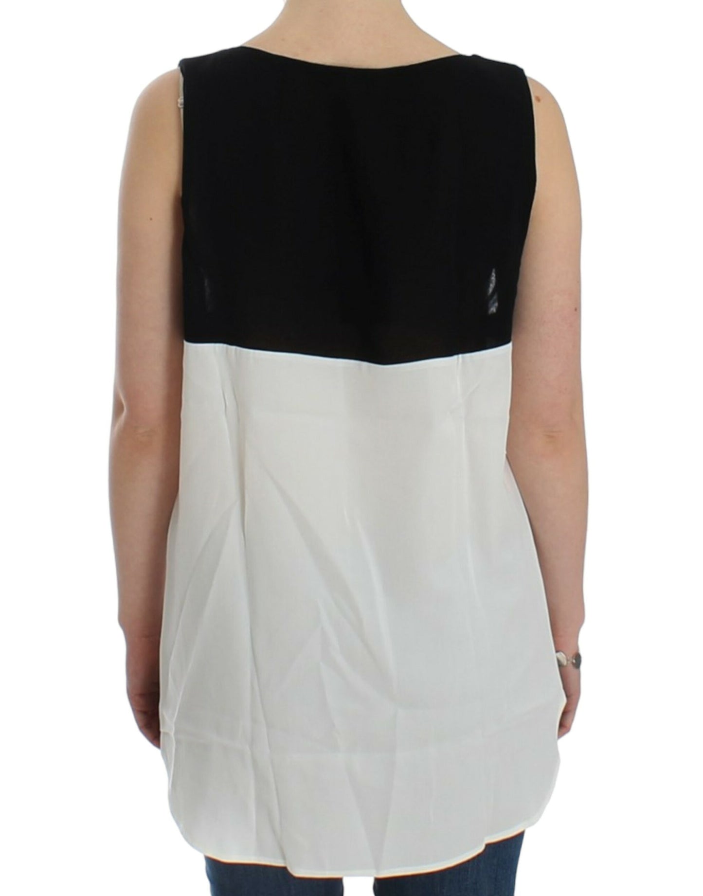 Haut blanc sans manches de Costume National