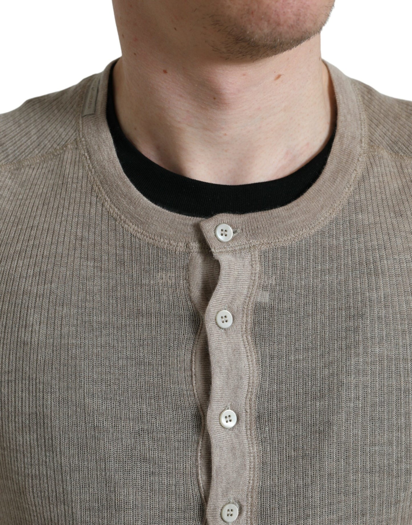 Pull en cachemire beige à col Henley de Dolce & Gabbana