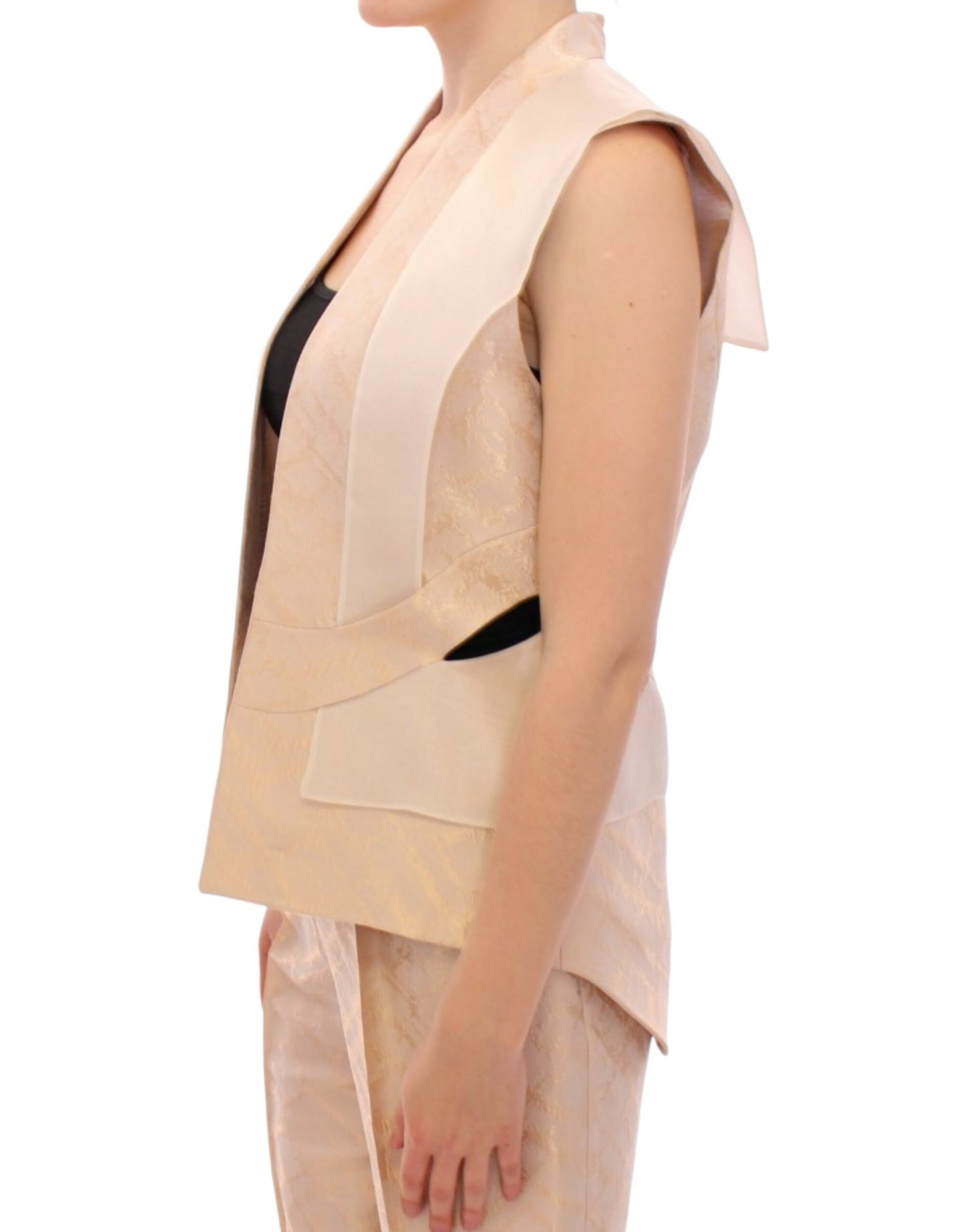 Gilet sans manches en brocart beige de Zeyneptosun