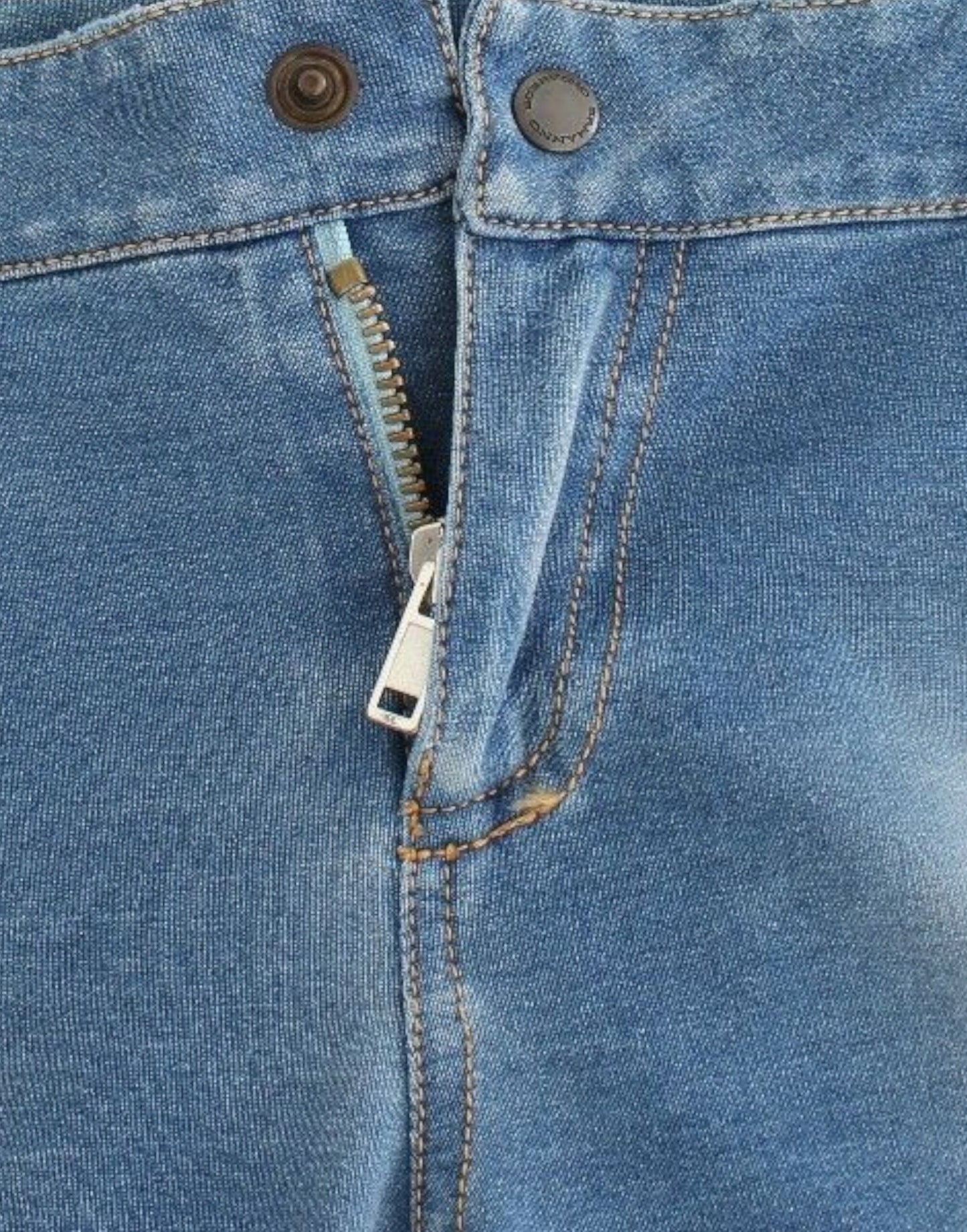 Ermanno Scervino strandkleding, blauwe jeans, capri broek, cropped.