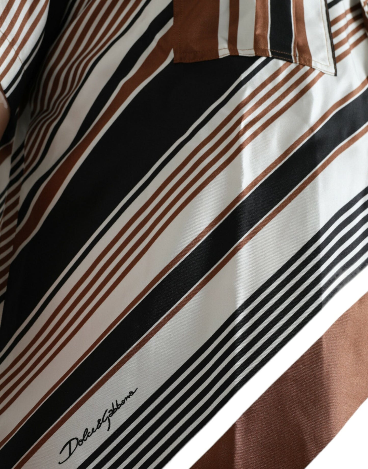 Chemise à manches courtes en soie rayée brun et blanc de Dolce & Gabbana