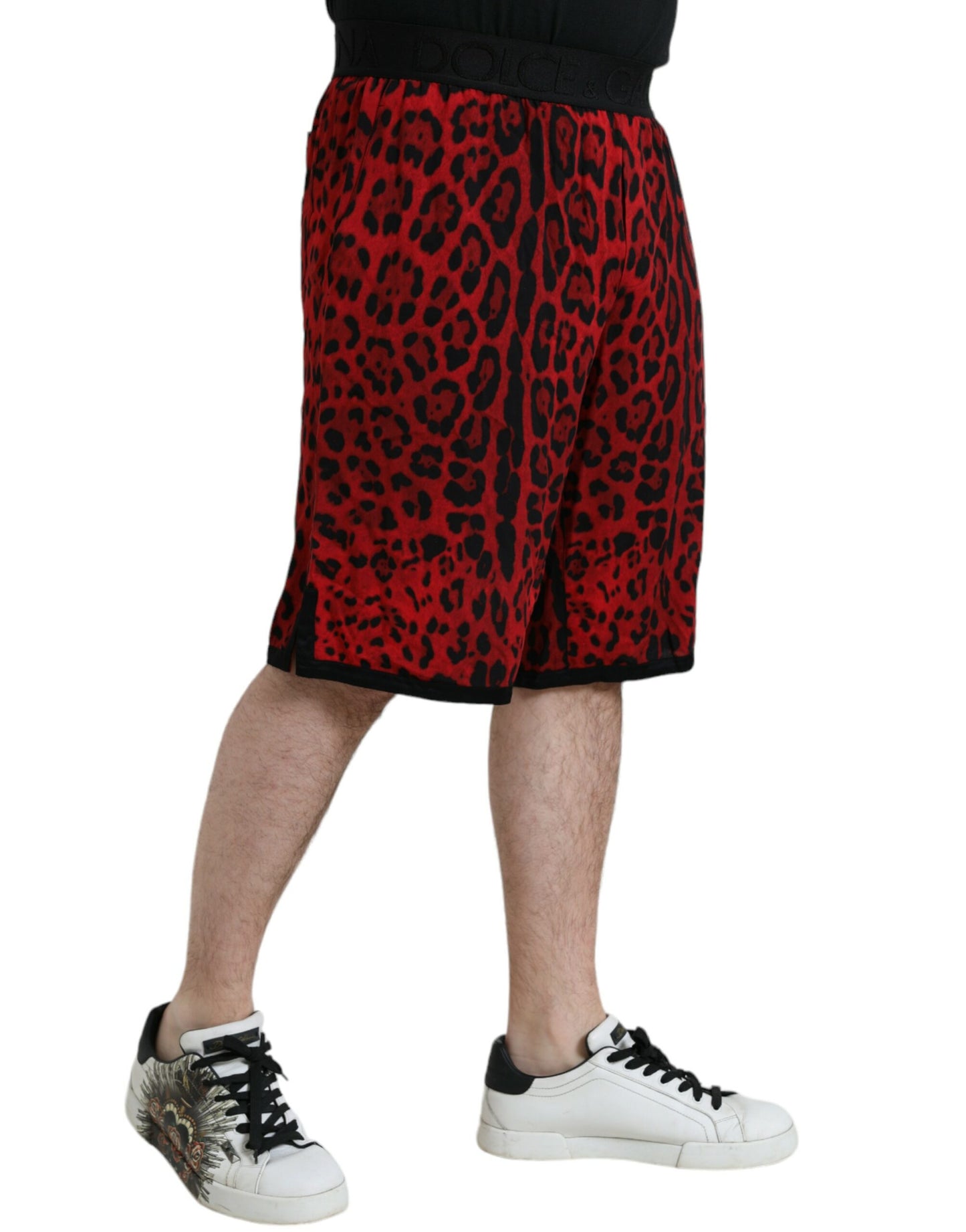 Shorts Bermuda en viscose à imprimé léopard rouge de Dolce & Gabbana