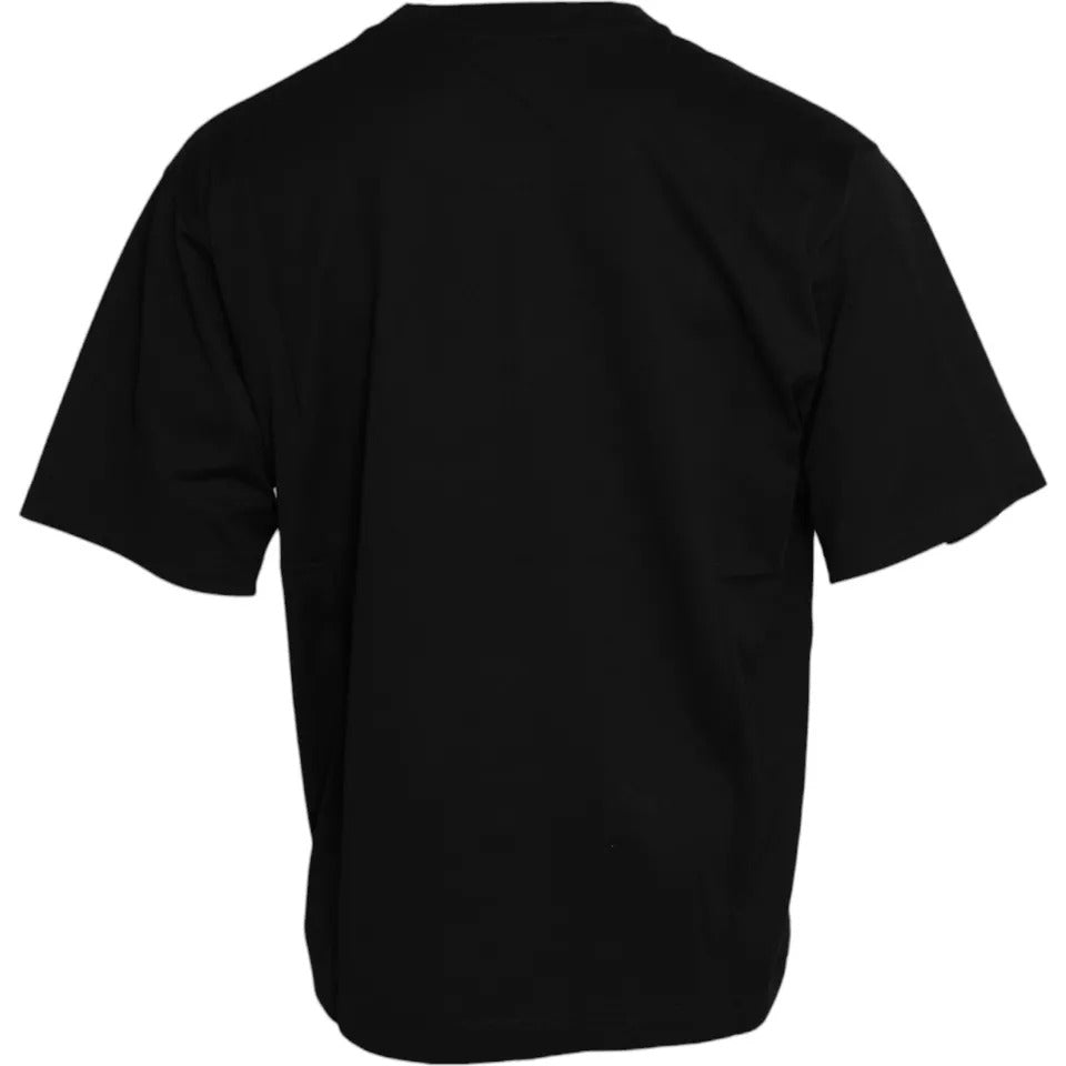 Dolce & Gabbana wit T-shirt met zwart logo-patch en ronde hals, gemaakt van katoen.