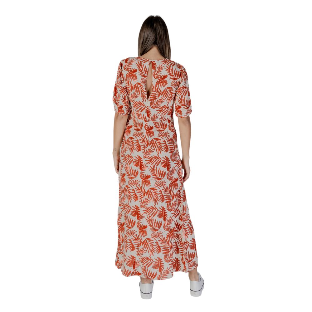 B.Young Rode Viscose Lange Jurk