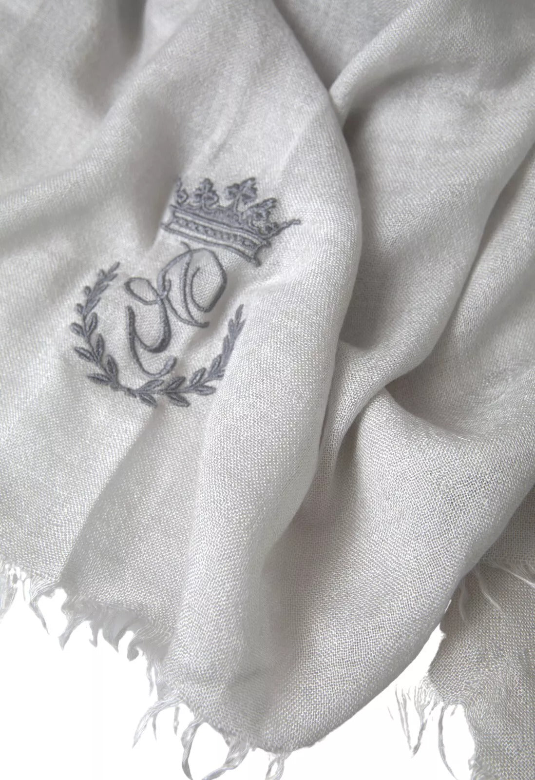 Écharpe châle à franges en cachemire gris Dolce & Gabbana