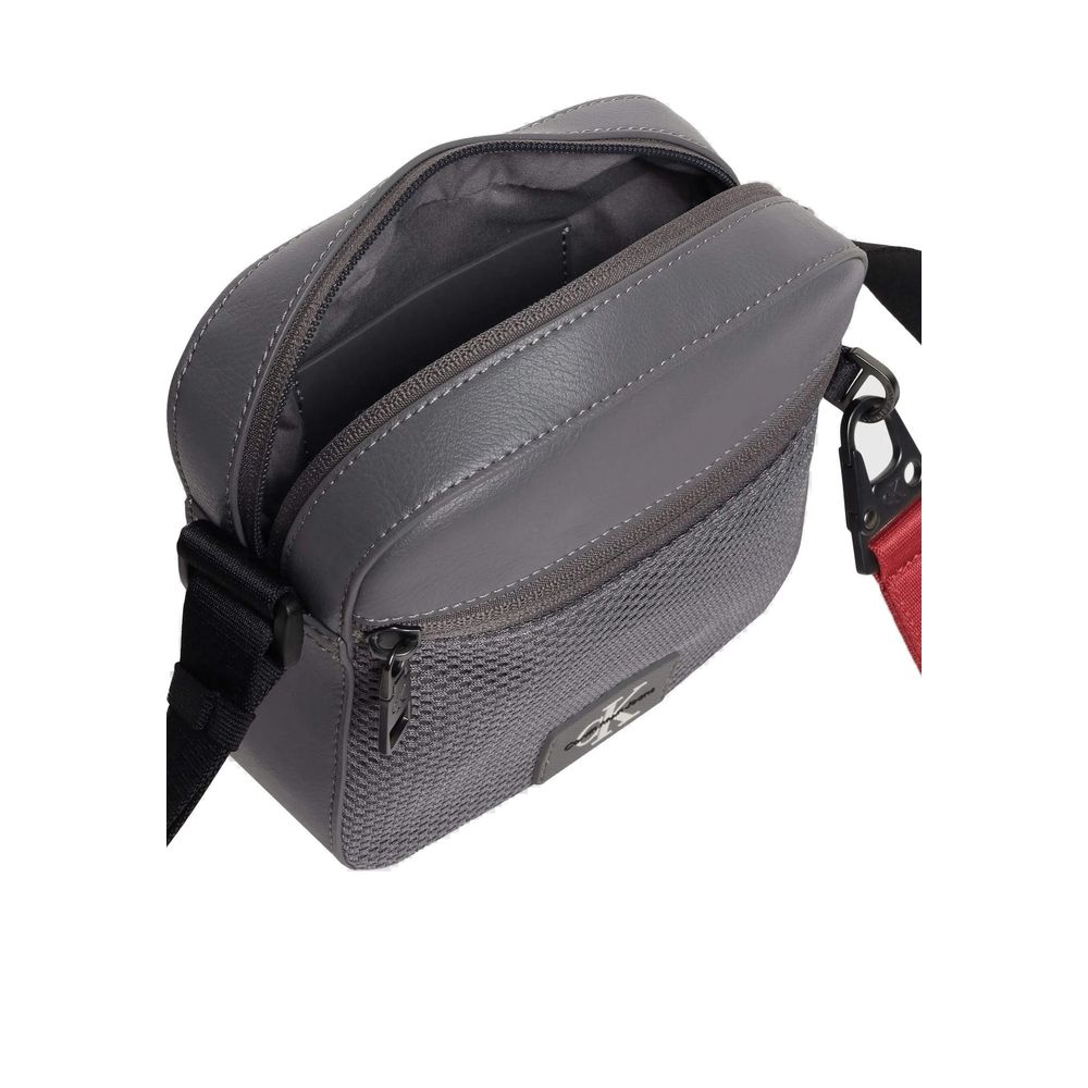 Sac messager Calvin Klein Jeans en polyester recyclé gris
