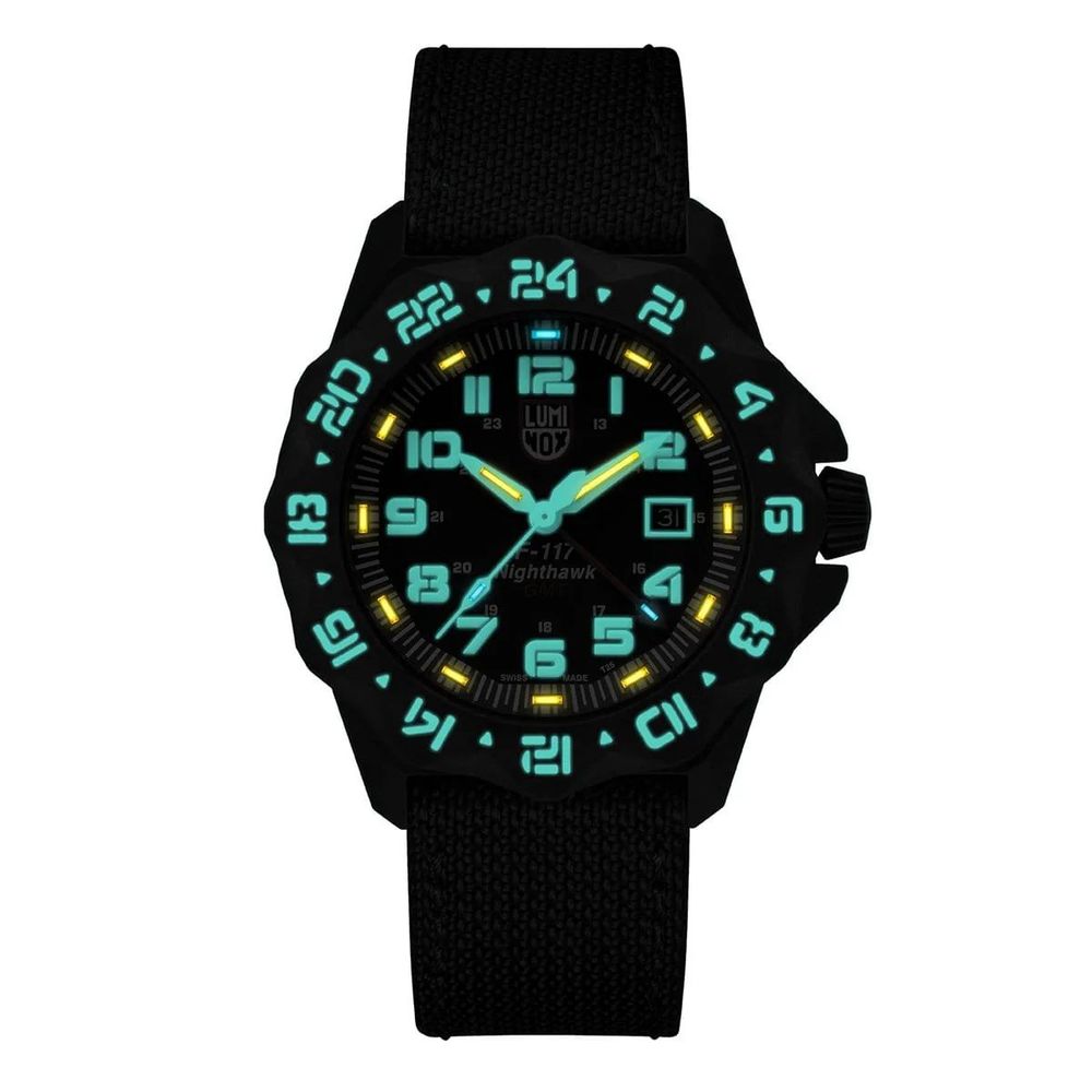 Montre Luminox en tissu noir