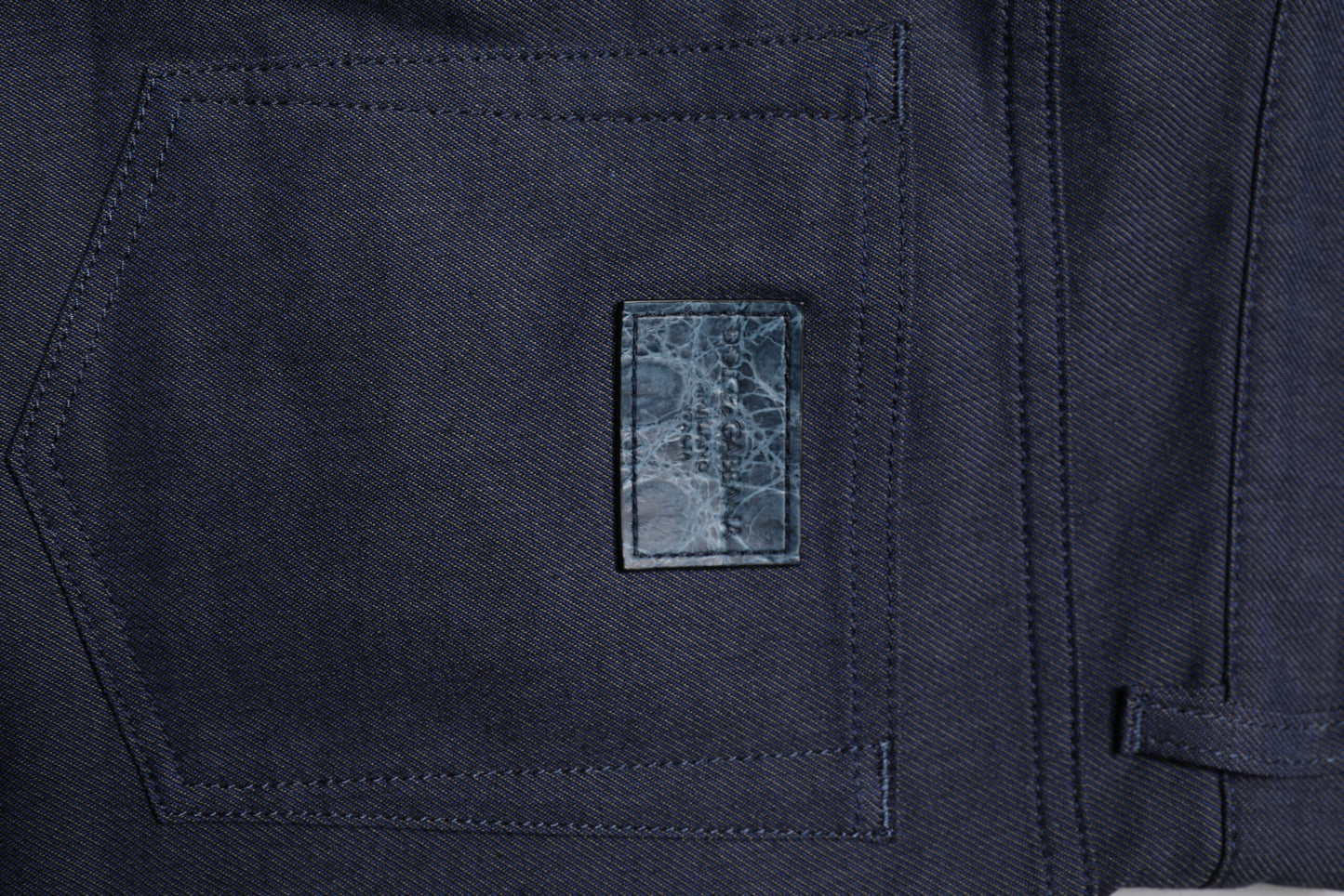 Dolce & Gabbana donkerblauwe, rekbare spijkerbroek in skinny model, gemaakt van katoen.