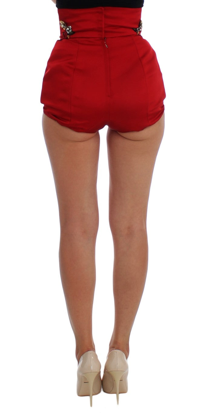 Short en soie rouge à motifs de roses et cristaux de Dolce & Gabbana