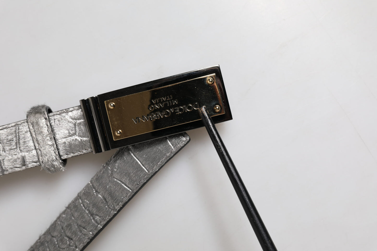 Dolce & Gabbana Zilveren Klassieke Gouden Logo Plaque Gesp Riem