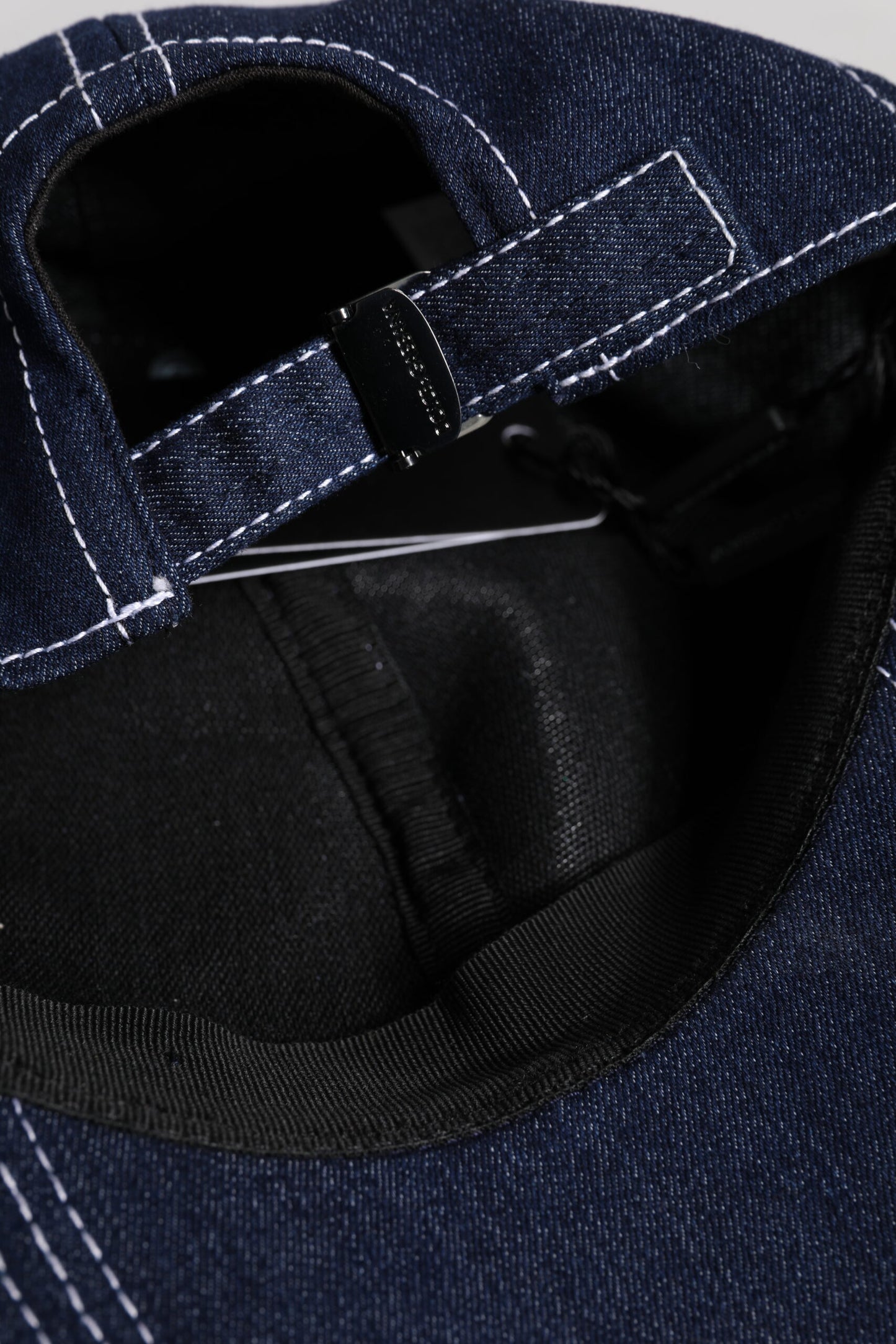 Dolce & Gabbana blauwe baseballpet met kristallen versiering