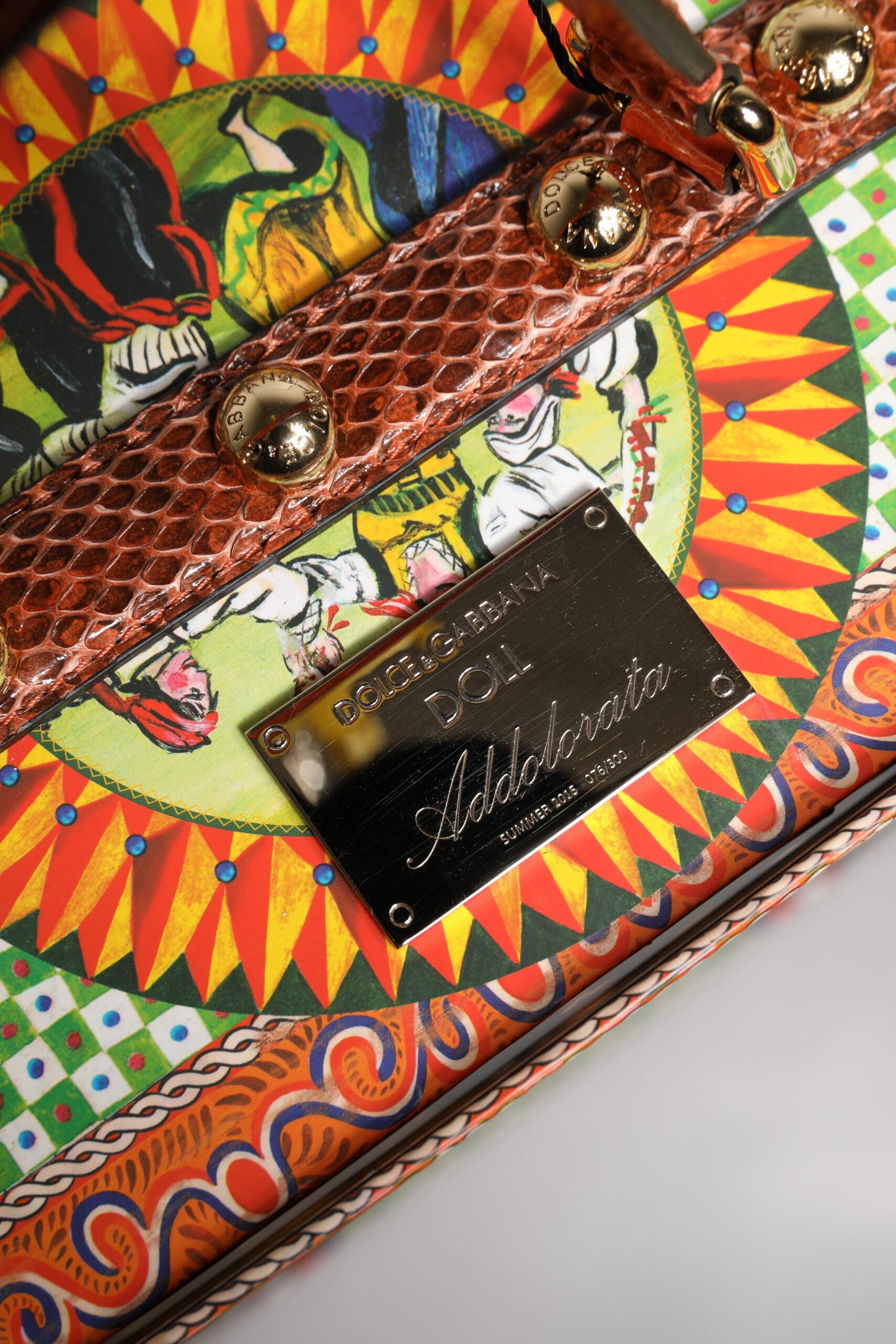 Poupées Dolce & Gabbana en céramique, porcelaine, cuir et robe noire