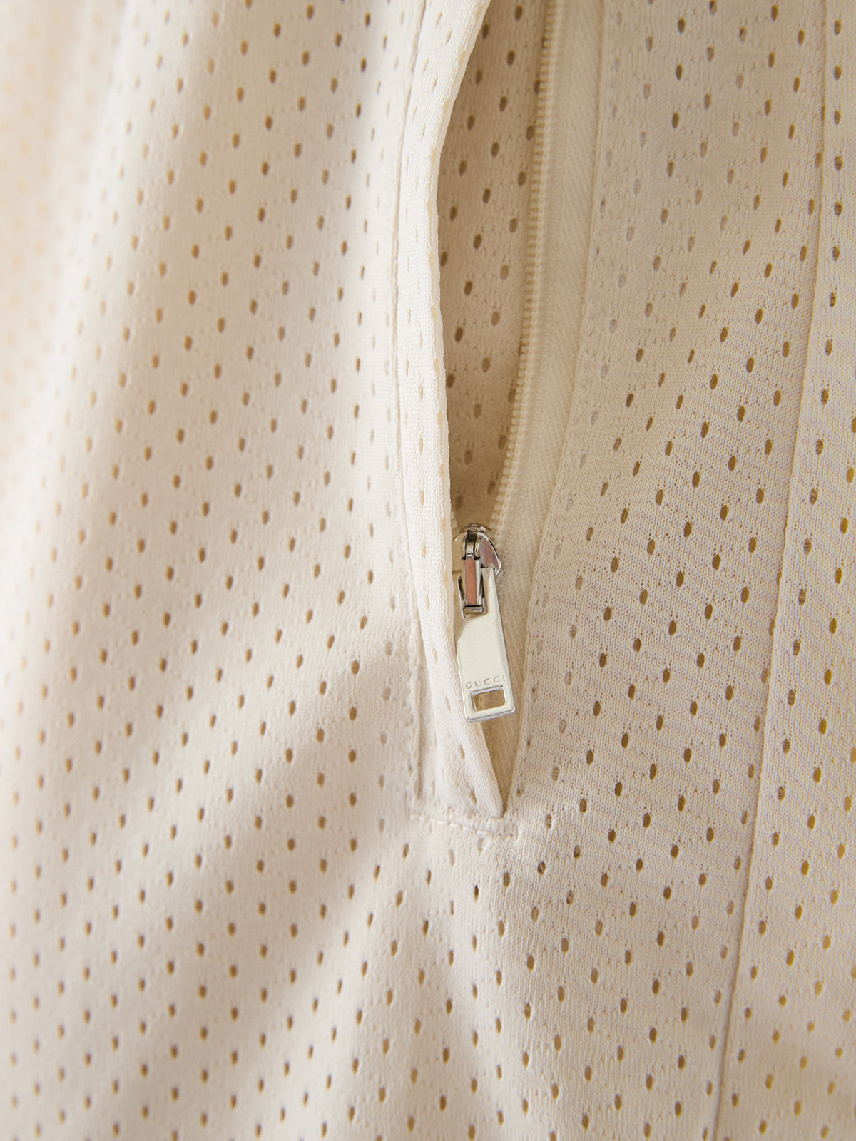 Gucci crème polyester logo shorts