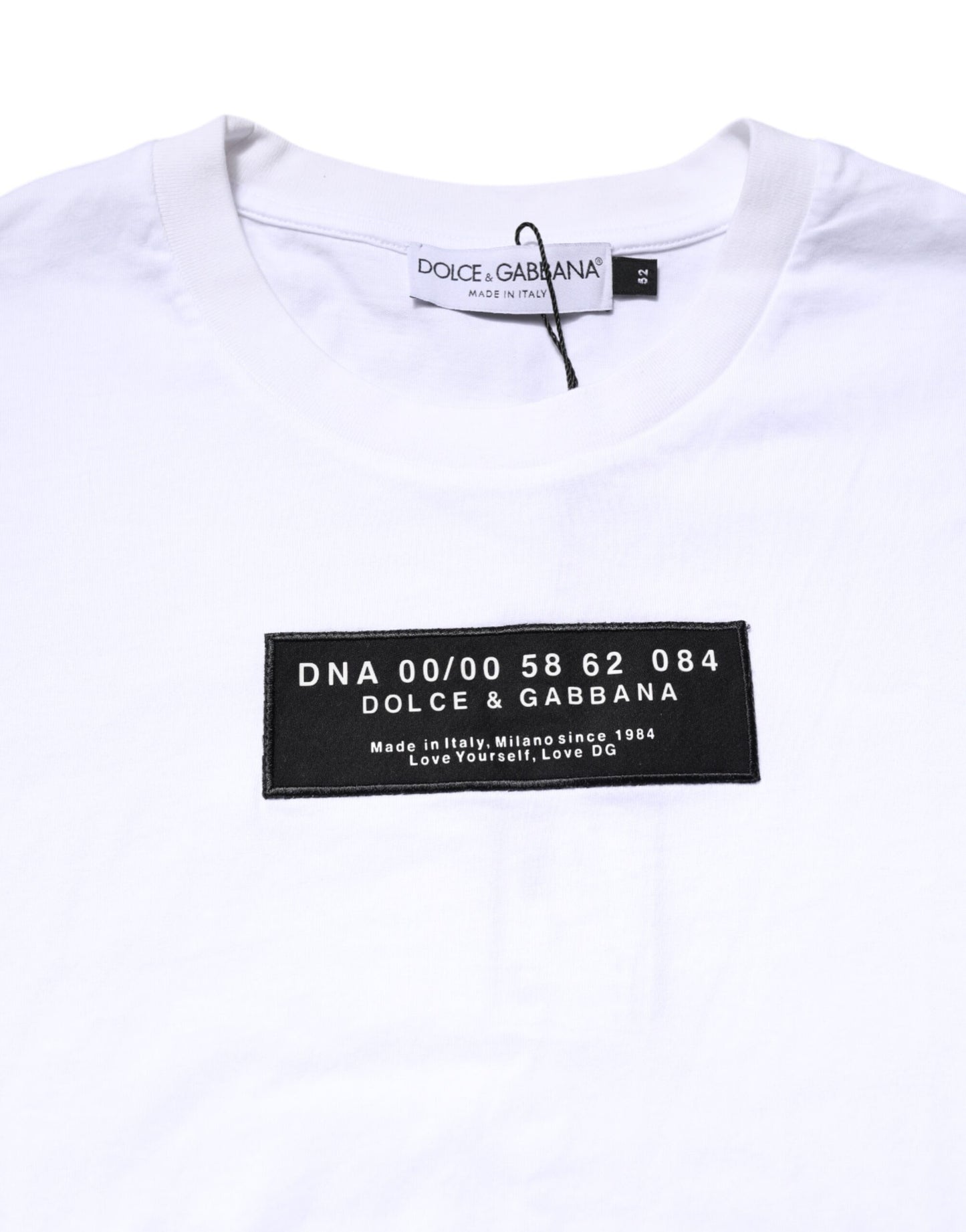 Dolce & Gabbana wit katoenen T-shirt met logo patch en ronde hals.