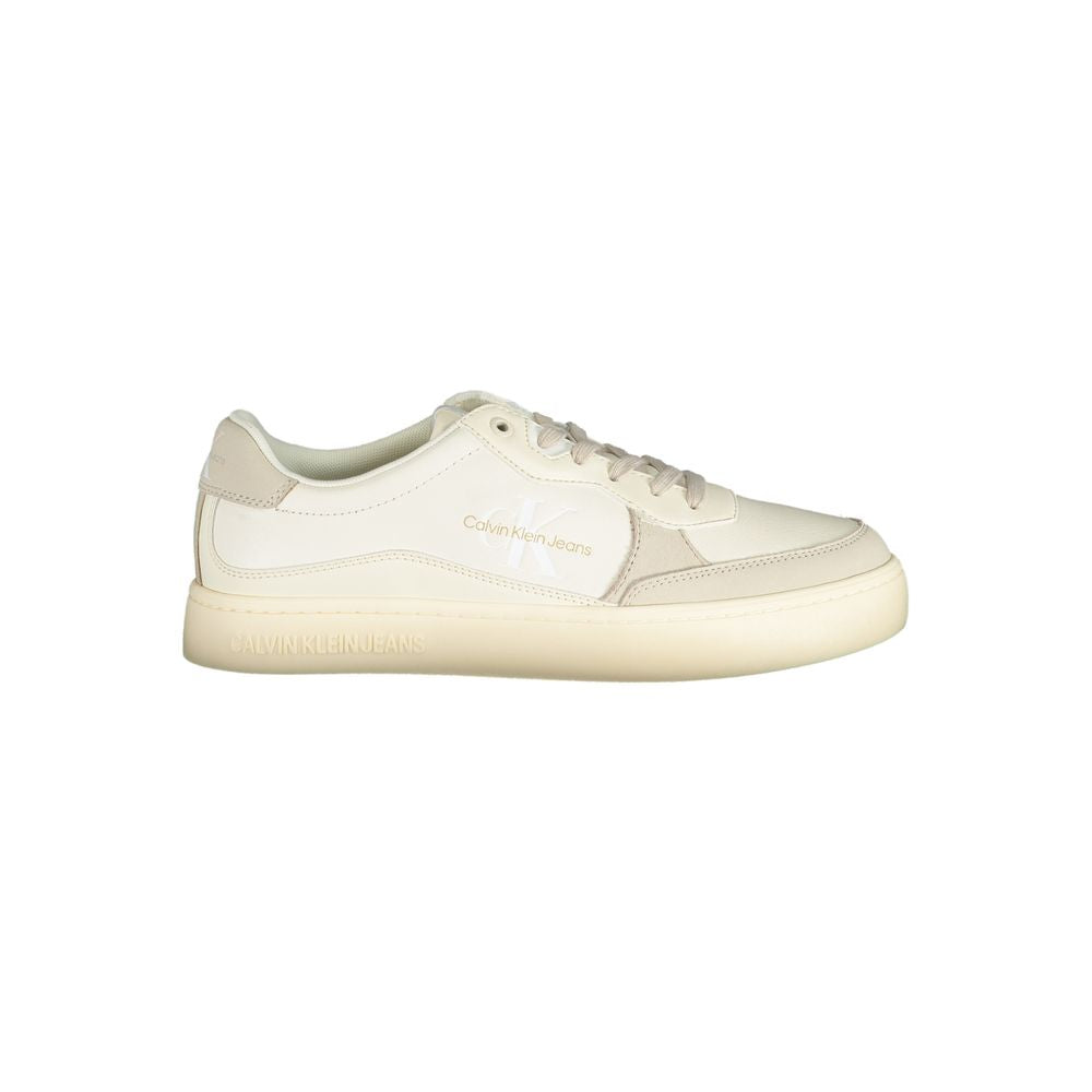 Calvin Klein Elegante Witte Sneakers met Contrastaccenten