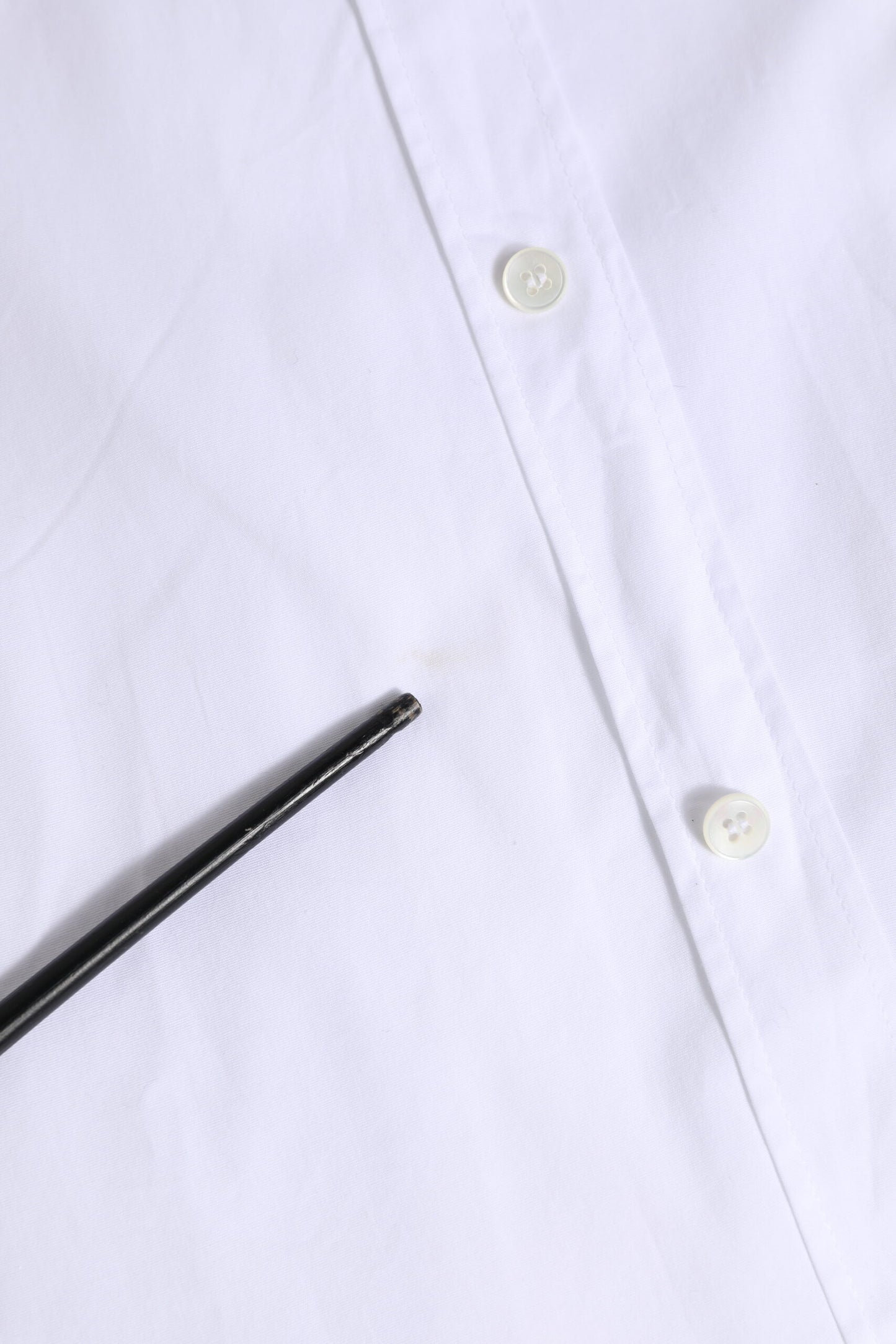 Chemise blanche en coton à manches longues, dorée, Dolce & Gabbana.