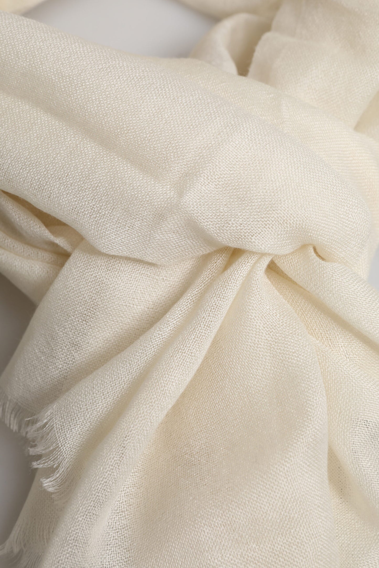 Écharpe châle cache-cou en cachemire blanc Dolce & Gabbana