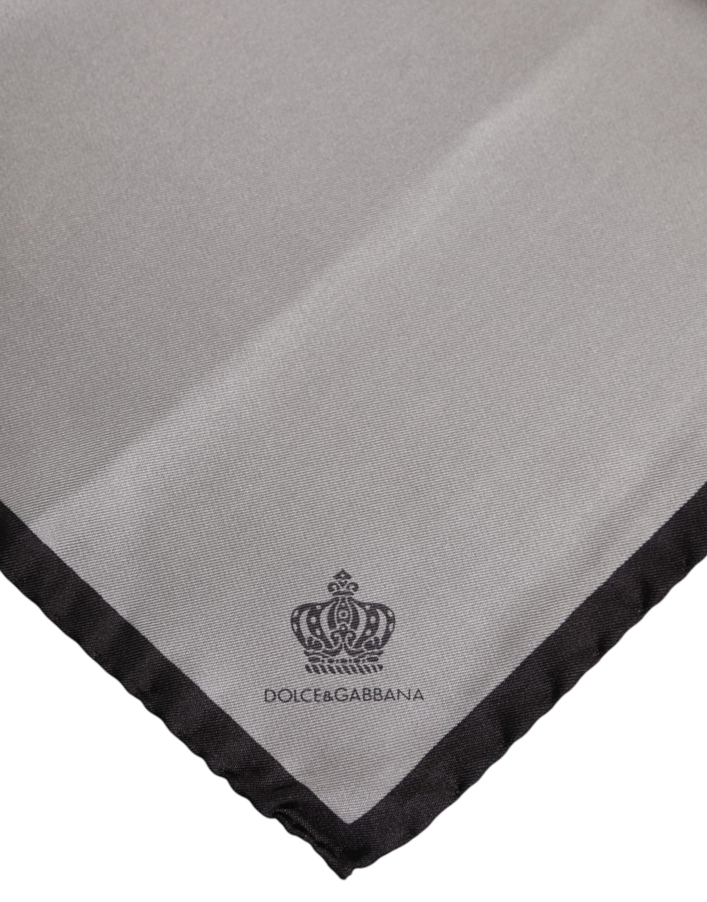 Foulard carré en soie gris DG Crown pour homme Dolce & Gabbana