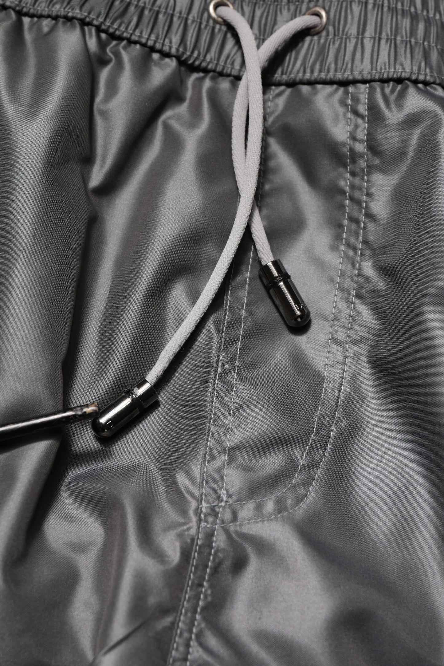 Shorts Bermuda décontractés taille mi-hauteur en polyester gris de Dolce & Gabbana