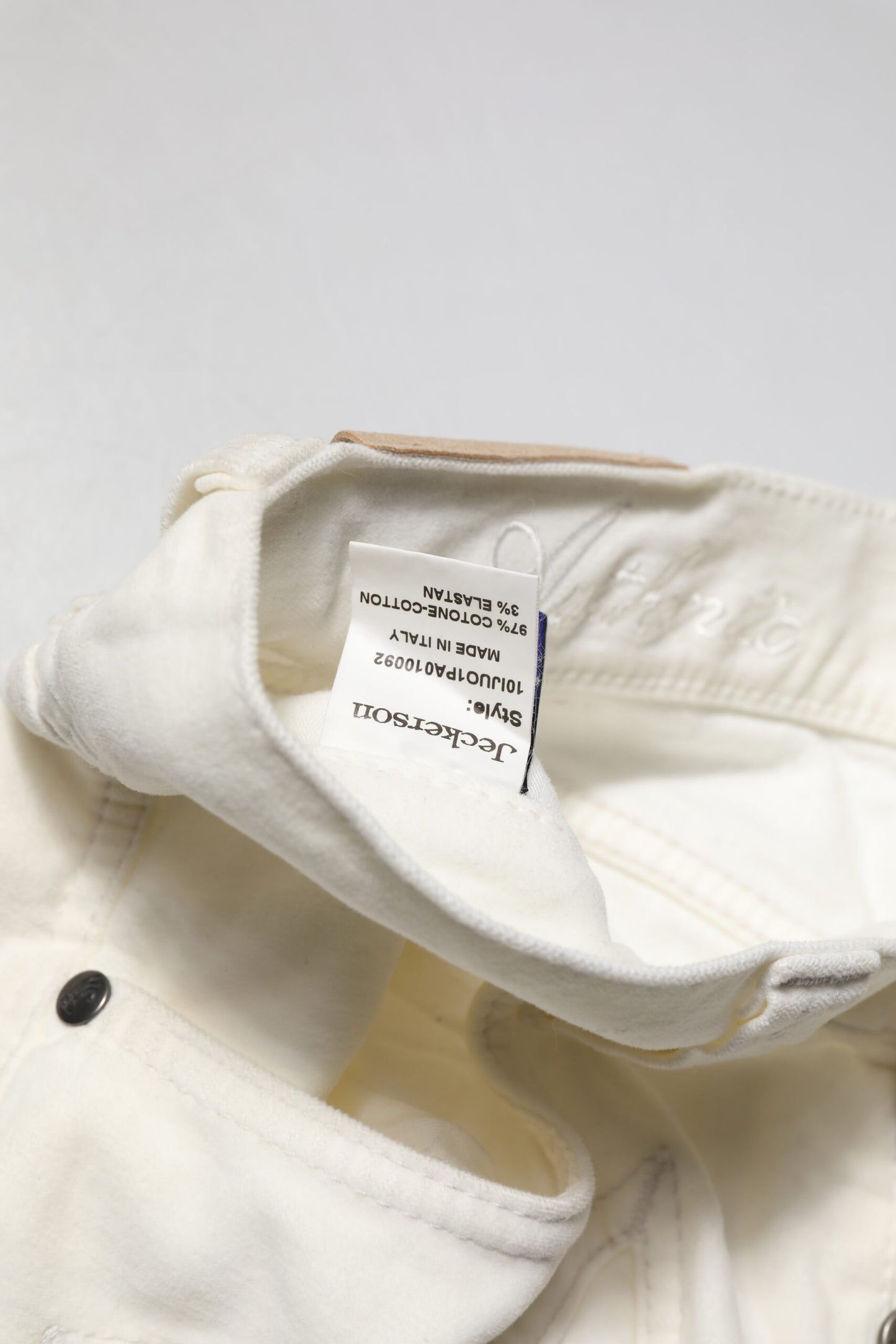 Jeans homme Jeckerson en coton blanc extensible, coupe droite.